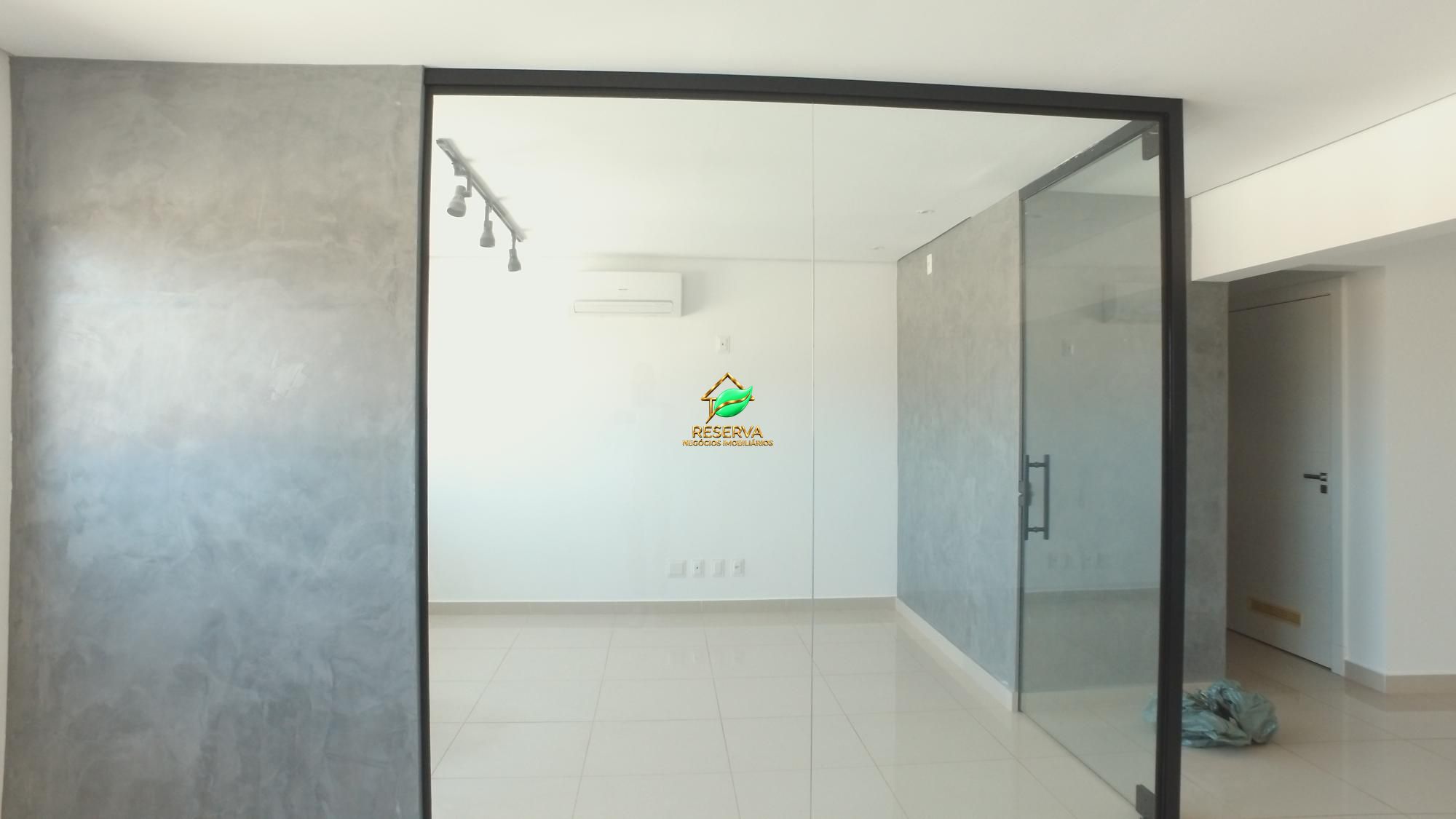 Sala Comercial de 74 m² para Locação — Edifício Novo Iguaçu