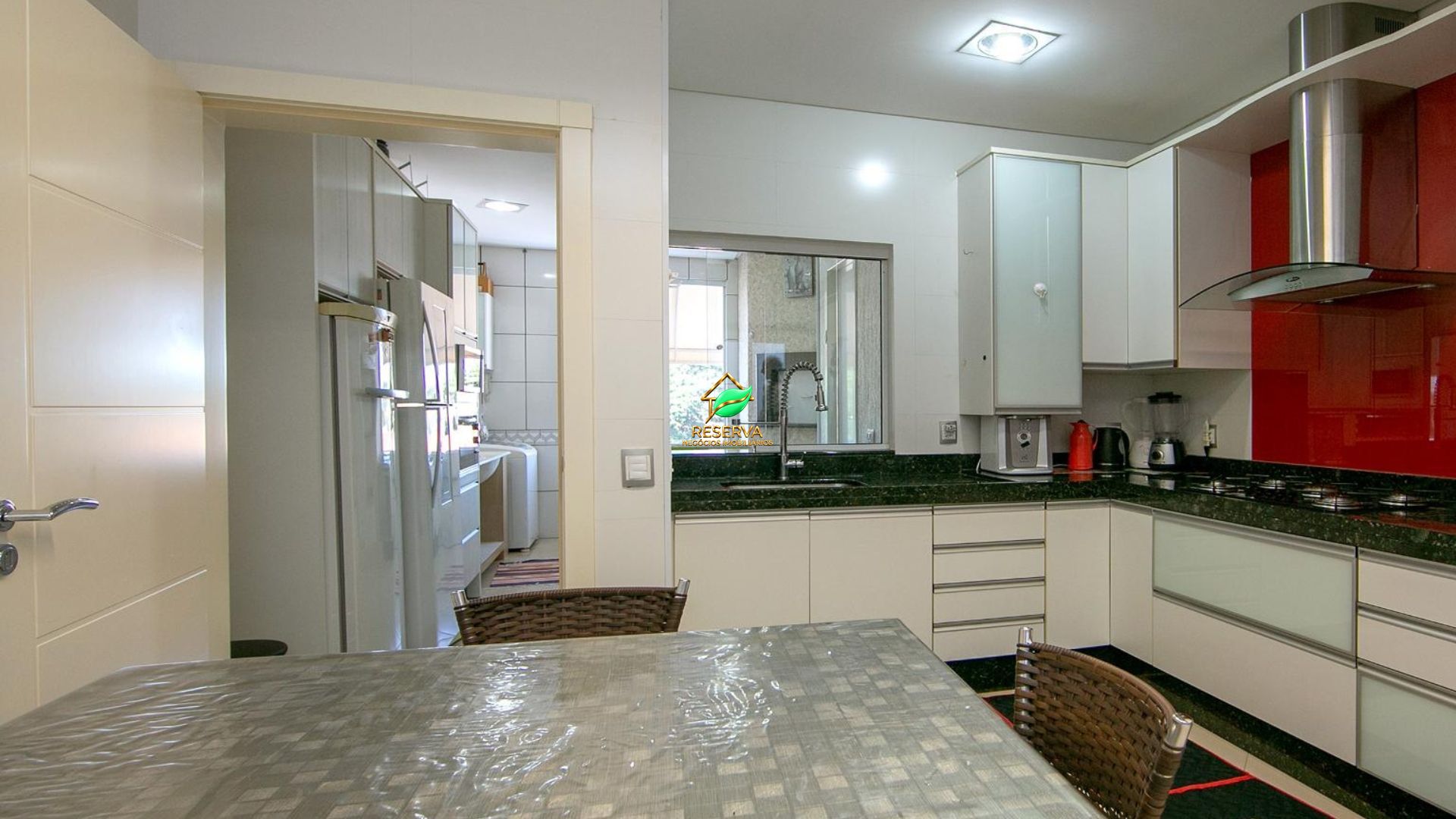 Apartamento de Alto Padrão na Av. Pedro Basso