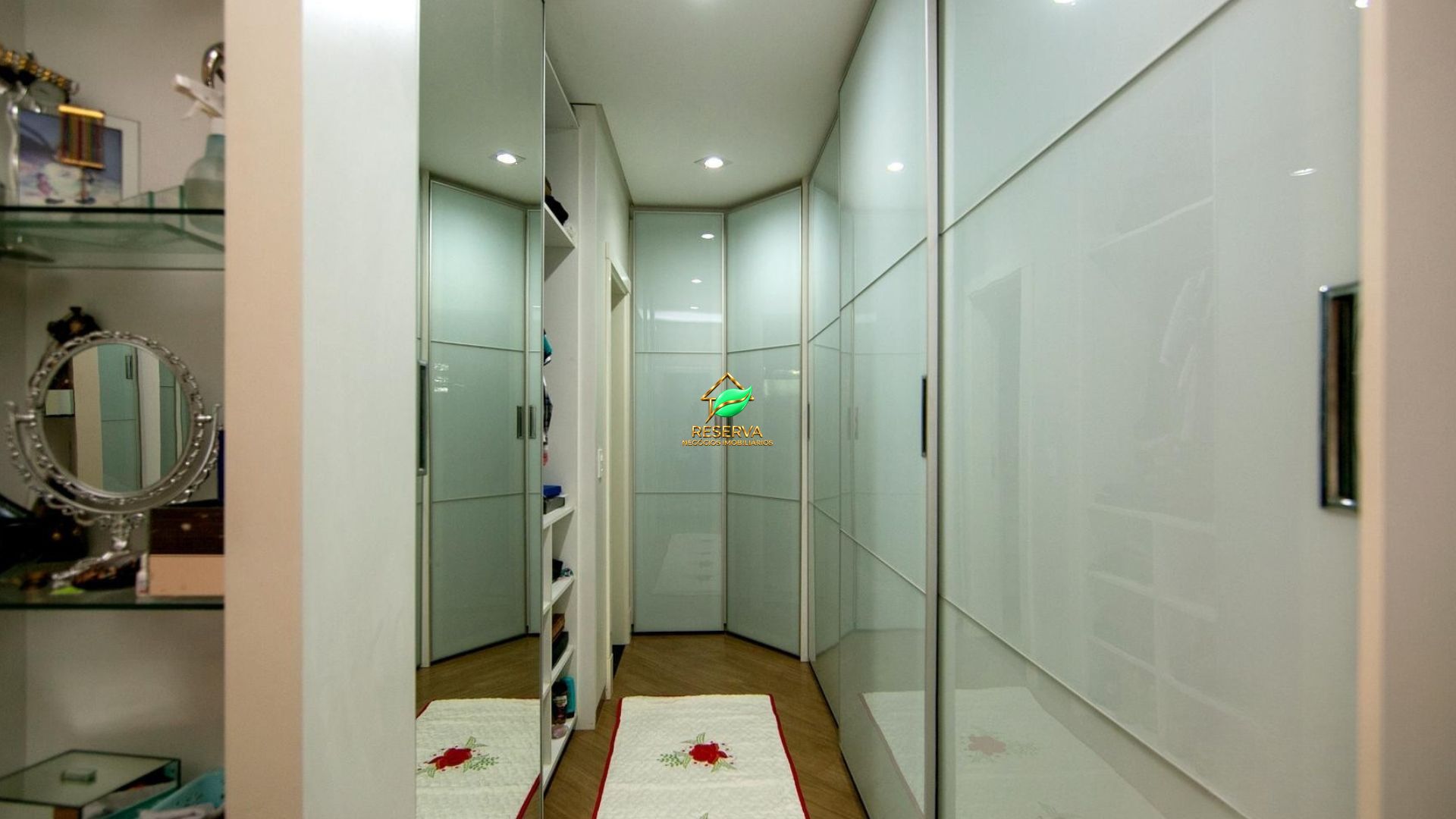 Apartamento de Alto Padrão na Av. Pedro Basso