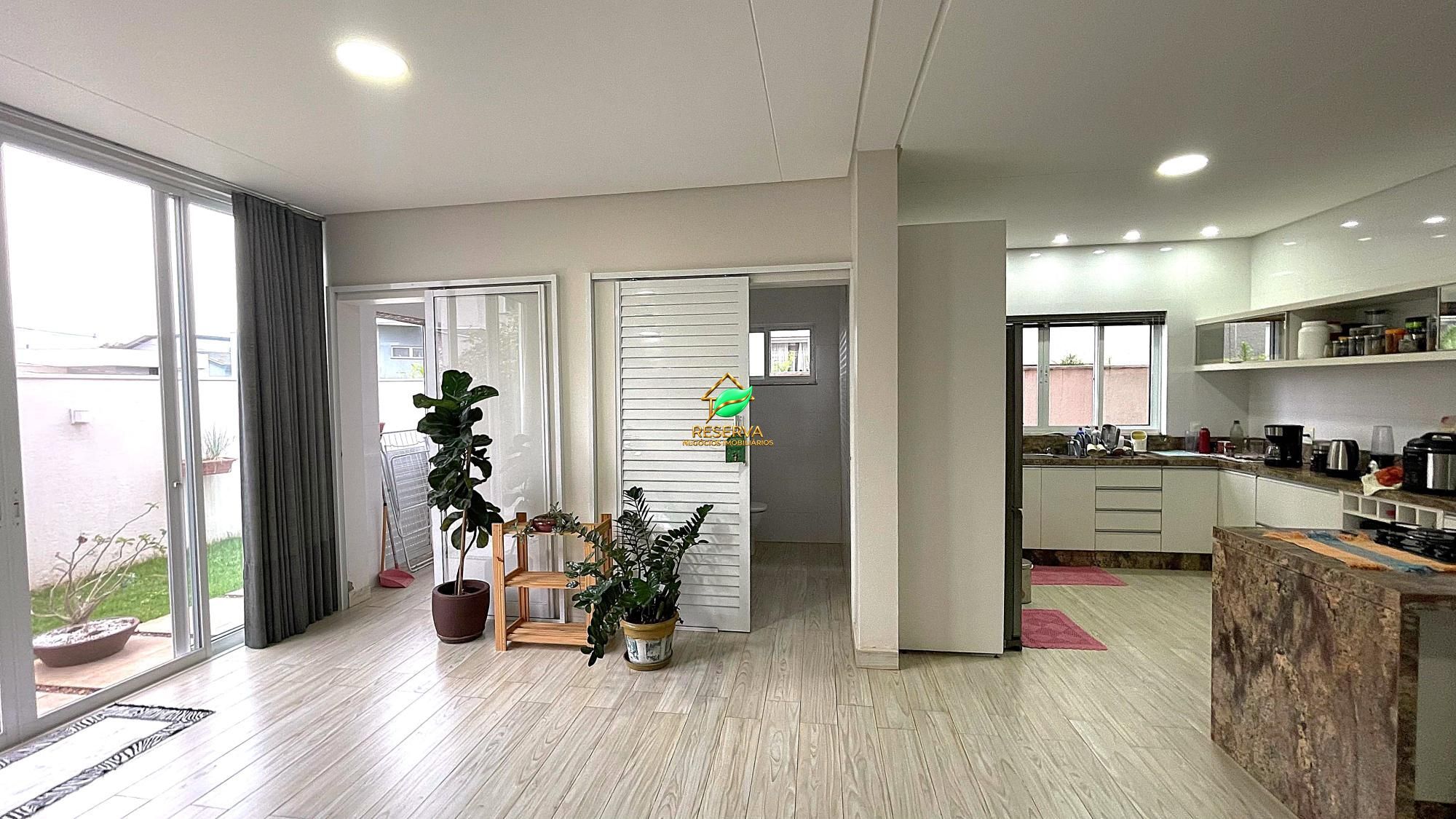 Sobrado disponível para venda  no Condomínio Terras Alpha II