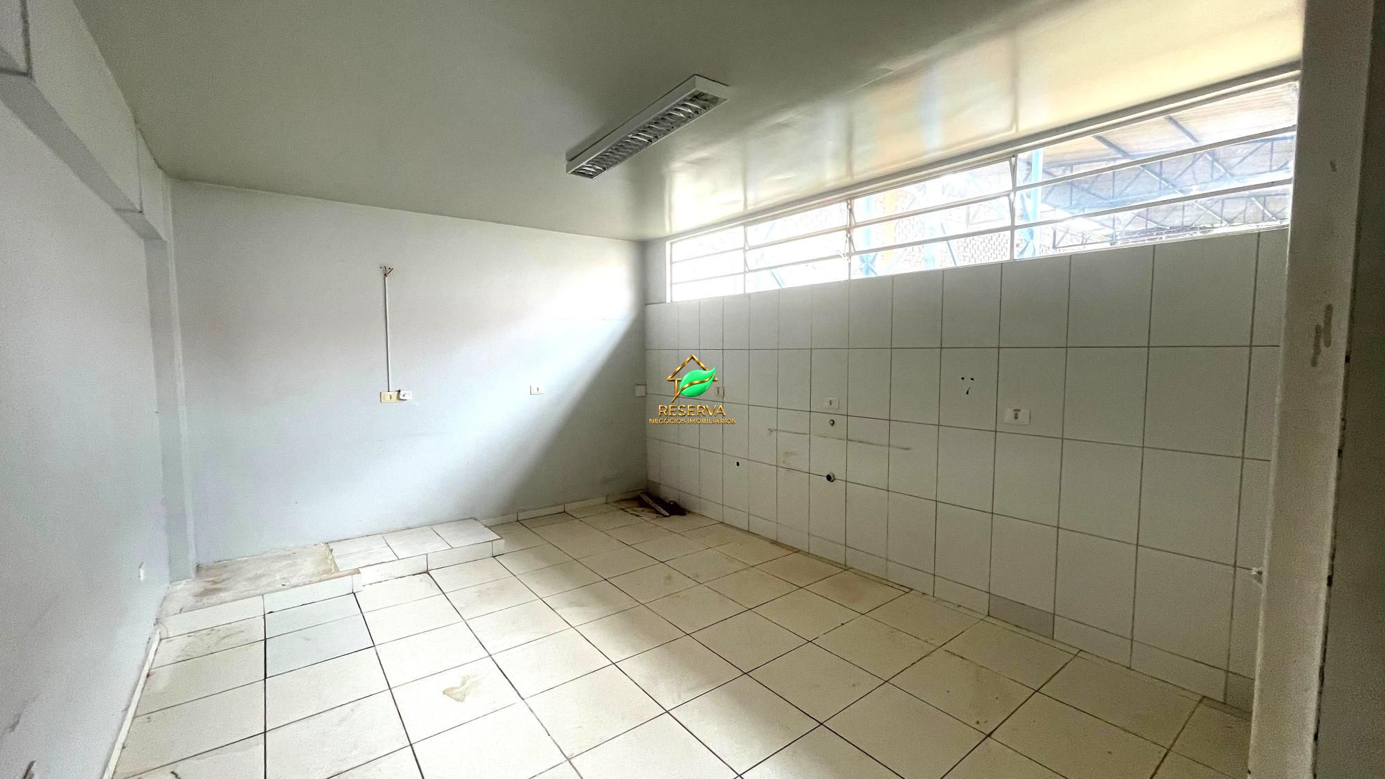 Área Comercial à Venda e para Locação – Margens da BR-277.