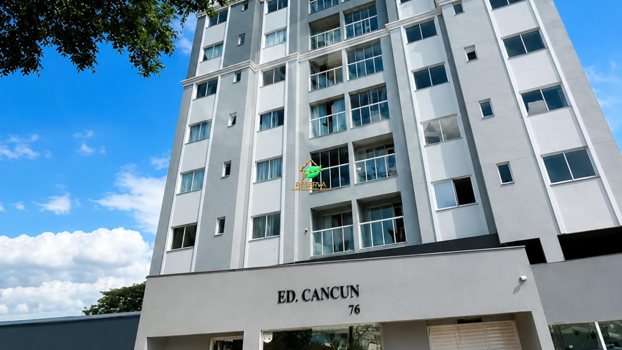 Apartamento 100% mobiliado à venda – Edifício Cancun