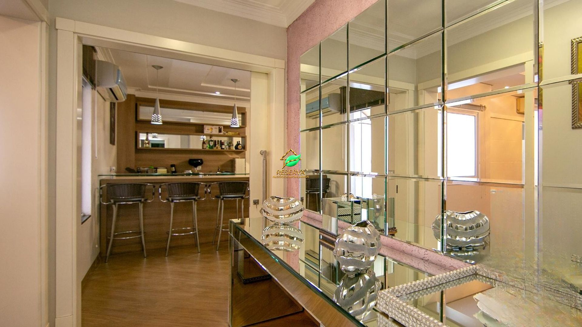 Apartamento de Alto Padrão na Av. Pedro Basso