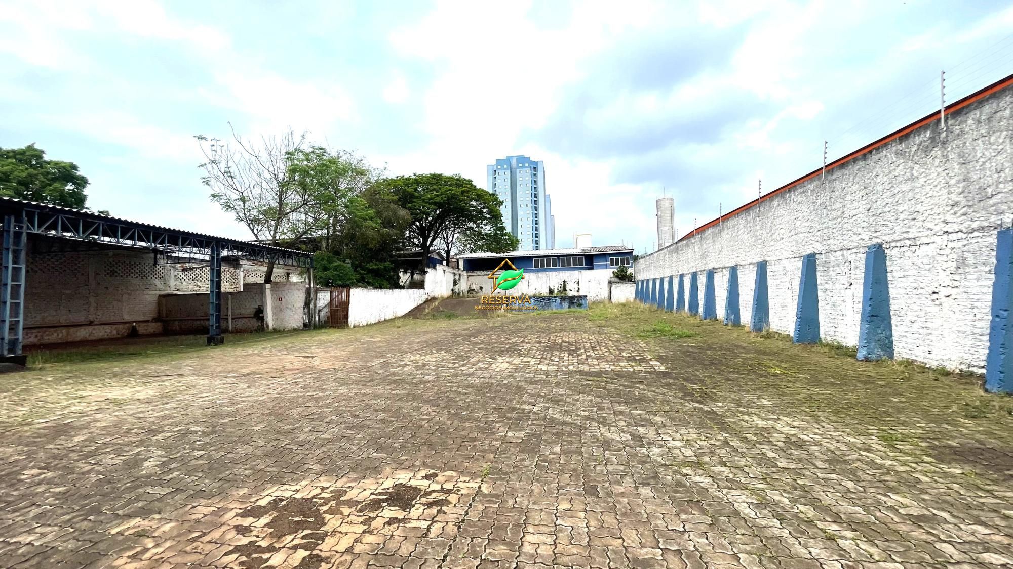 Área Comercial à Venda e para Locação – Margens da BR-277.