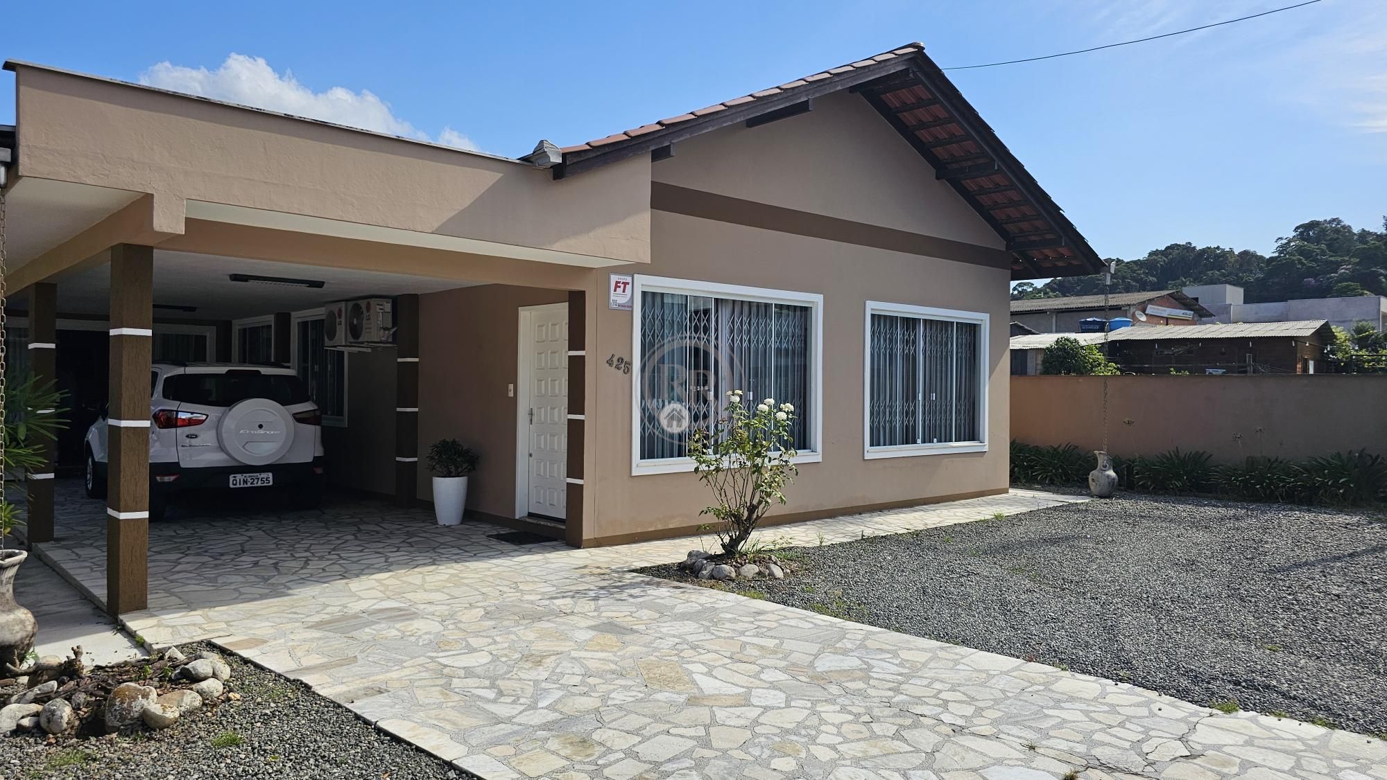 Casa à venda  no Bom Retiro - Joinville, SC. Imóveis