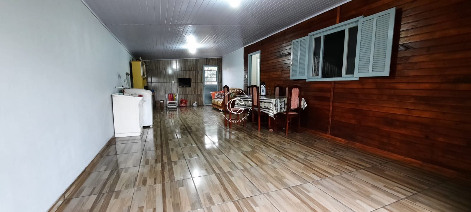 Casa à venda com 2 quartos, 110m² - Foto 3