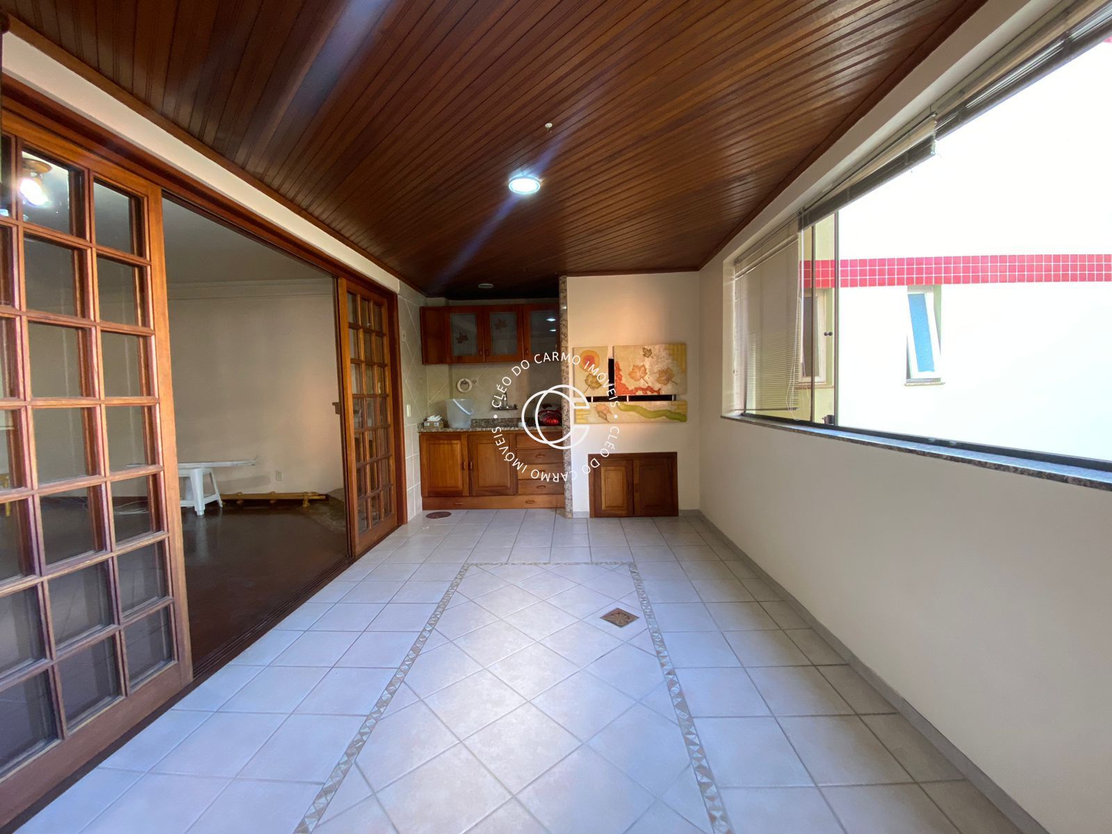 Apartamento à venda com 4 quartos, 189m² - Foto 4