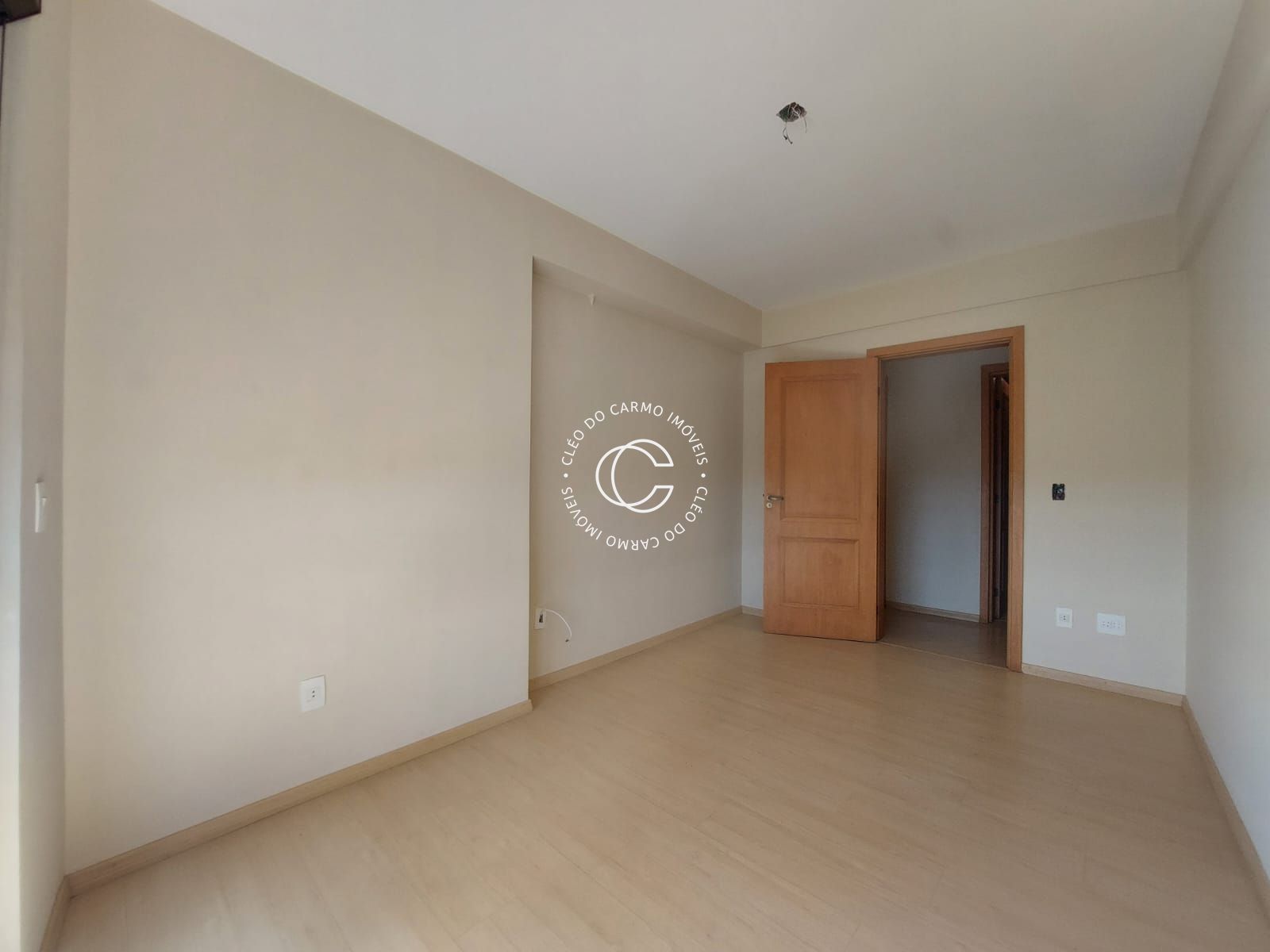 Apartamento à venda com 2 quartos, 102m² - Foto 7