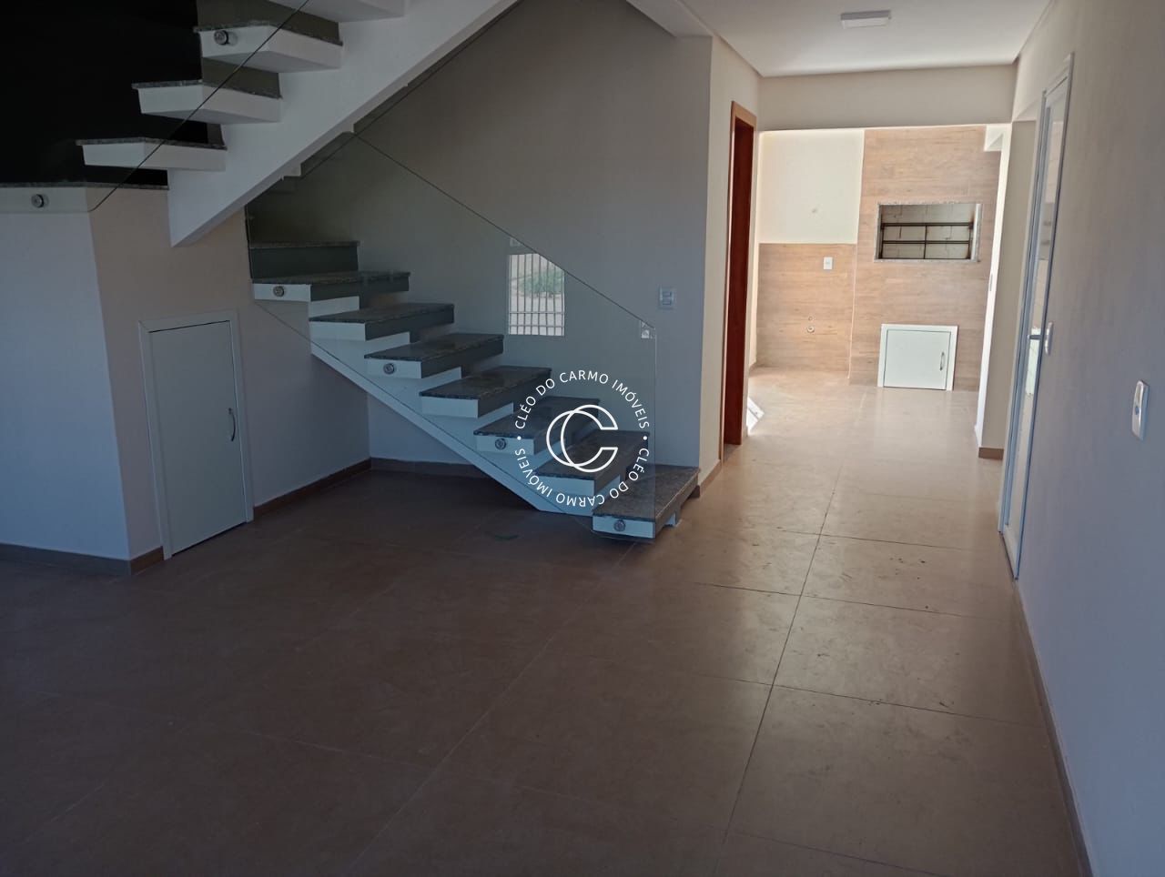 Casa à venda com 3 quartos, 144m² - Foto 3