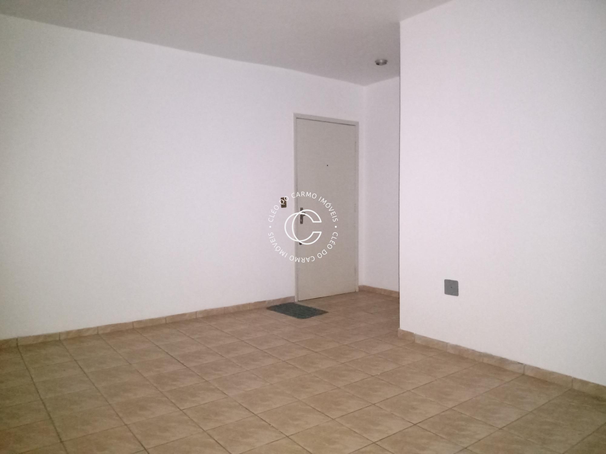 Apartamento à venda com 2 quartos, 74m² - Foto 2