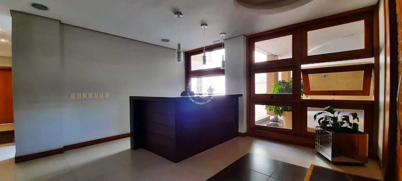 Apartamento à venda com 3 quartos, 126m² - Foto 2