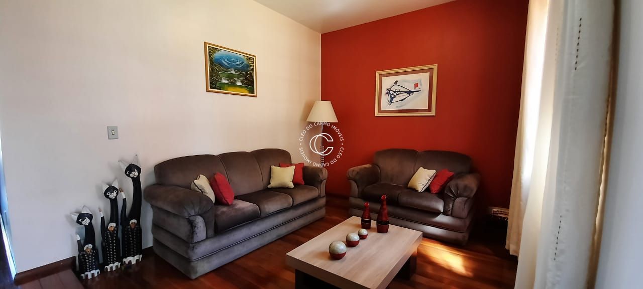 Casa à venda com 3 quartos, 250m² - Foto 3