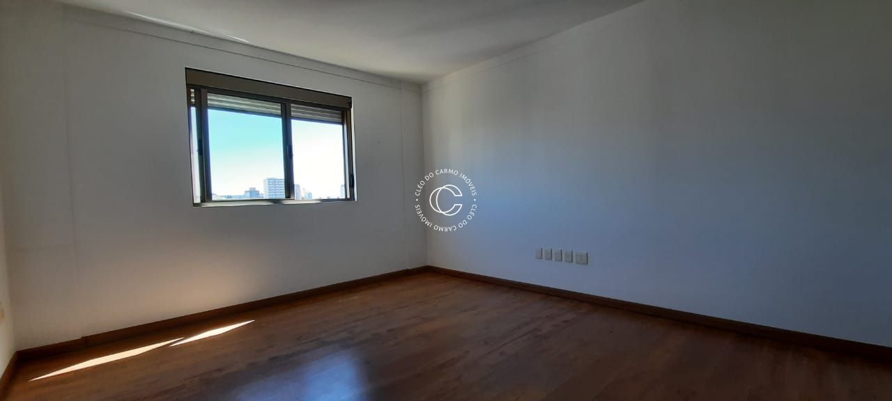 Apartamento à venda com 3 quartos, 126m² - Foto 17