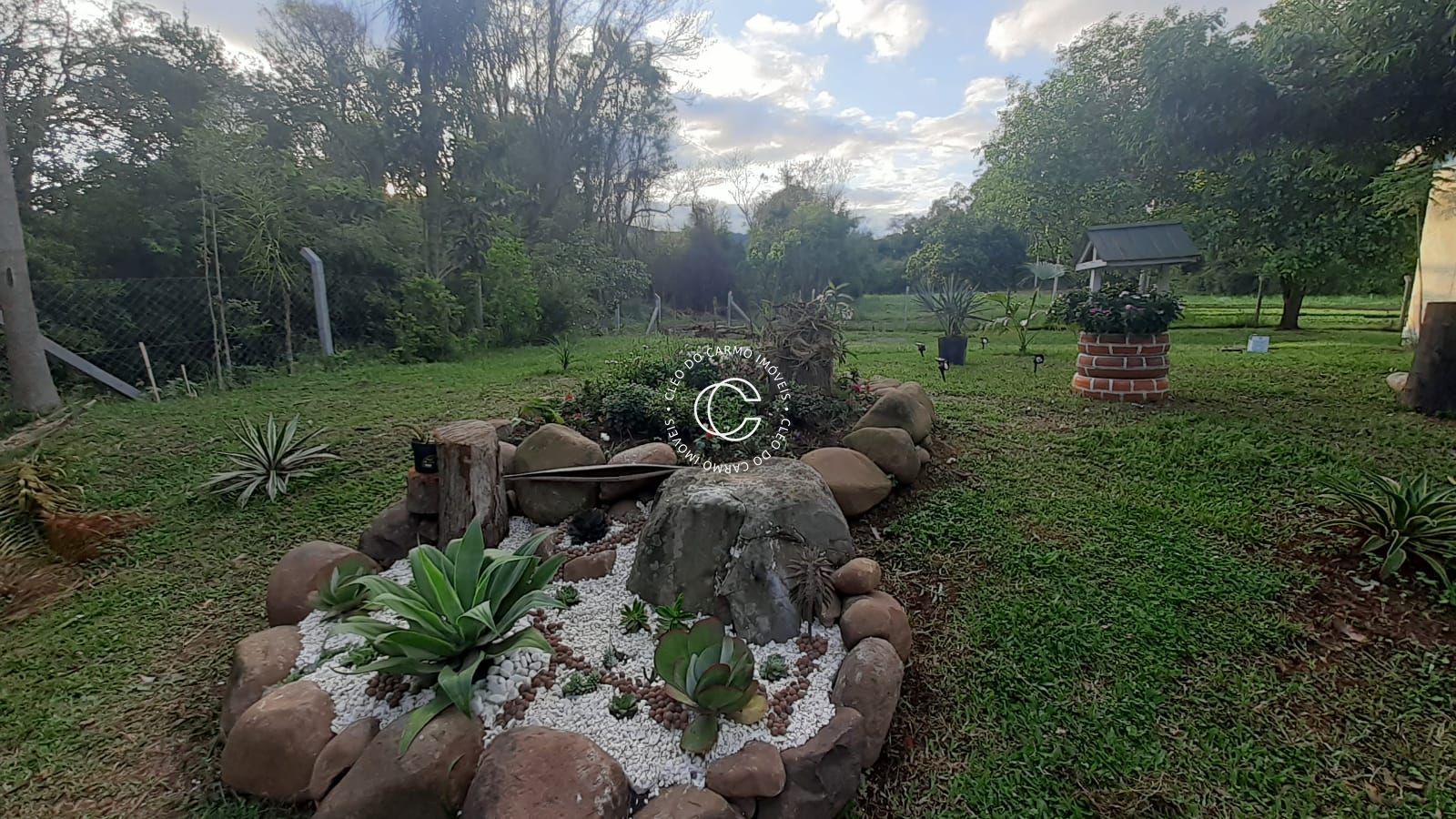 Chácara à venda com 2 quartos, 90m² - Foto 11