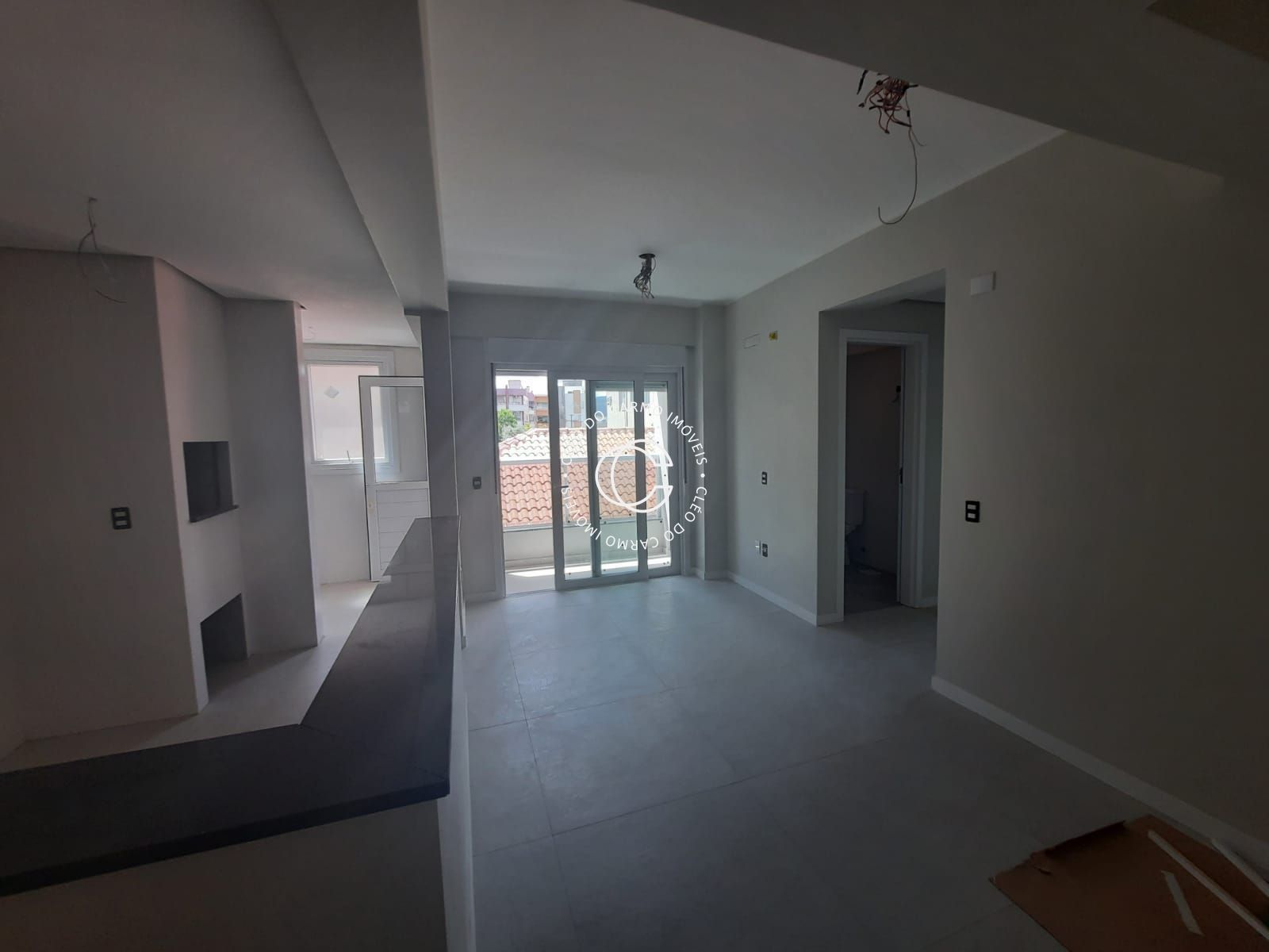 Apartamento à venda com 2 quartos, 72m² - Foto 2