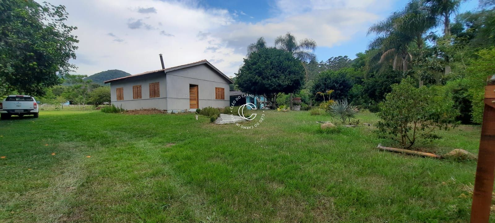 Chácara à venda com 2 quartos, 90m² - Foto 2