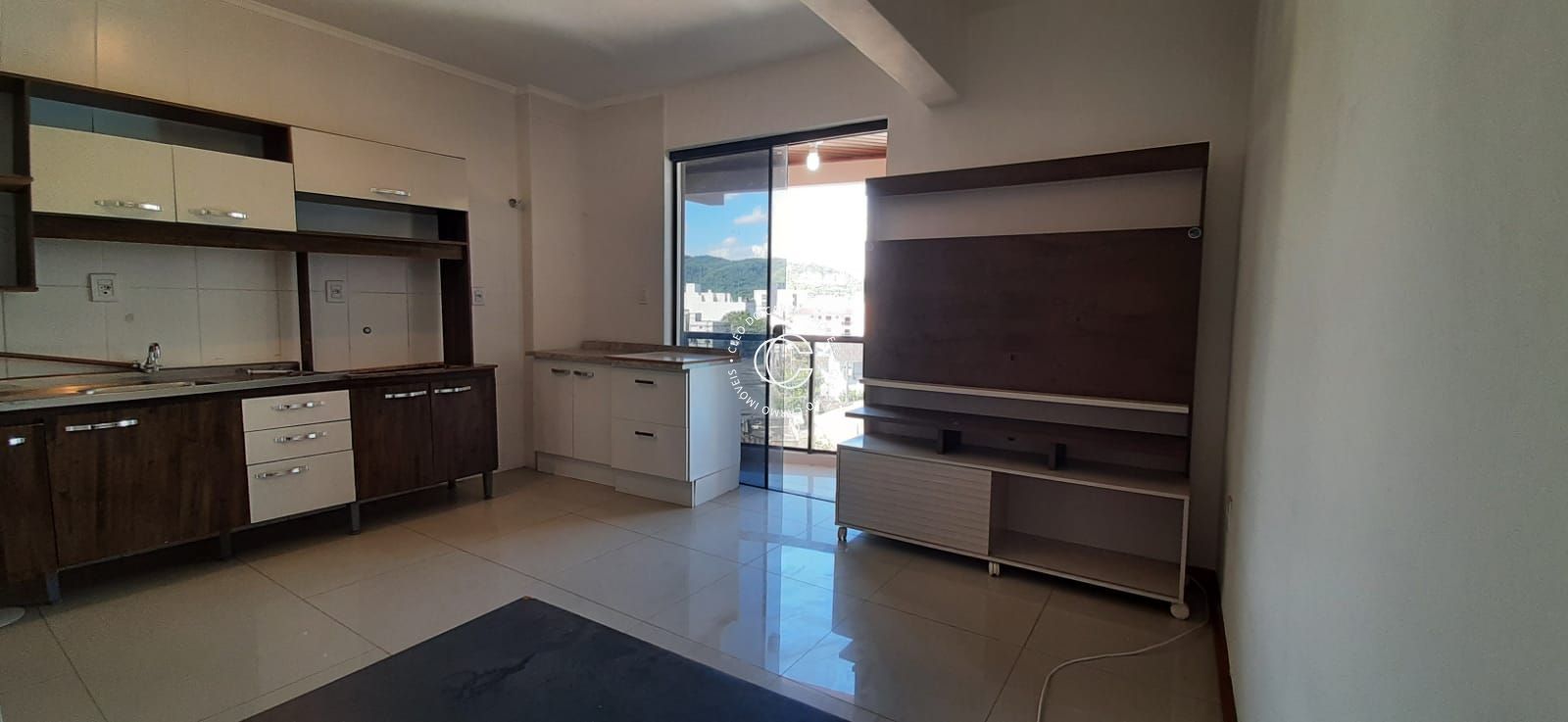 Apartamento à venda com 2 quartos, 58m² - Foto 2