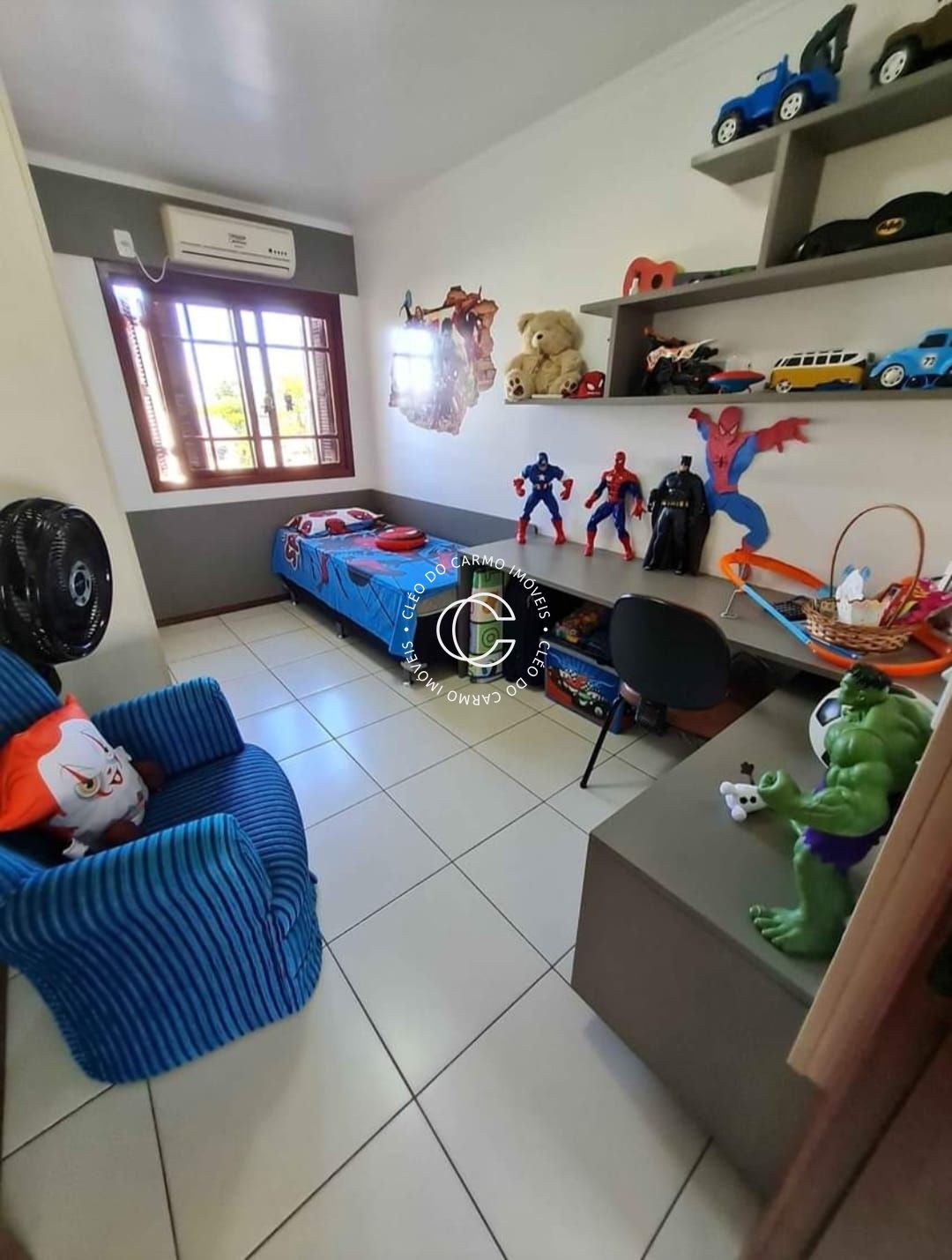 Casa à venda com 3 quartos, 250m² - Foto 10