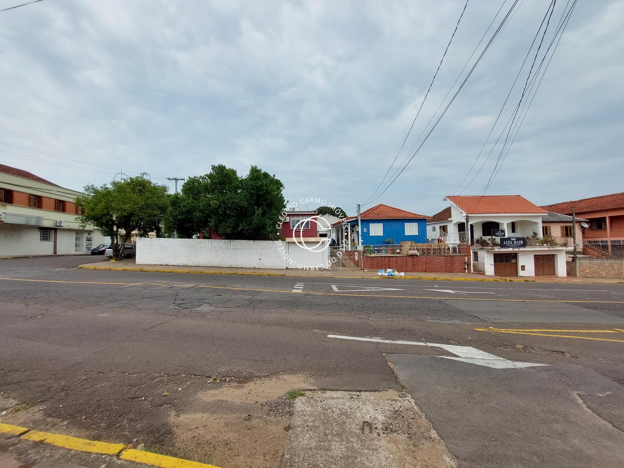 Loteamento e Condomínio, 637 m² - Foto 1