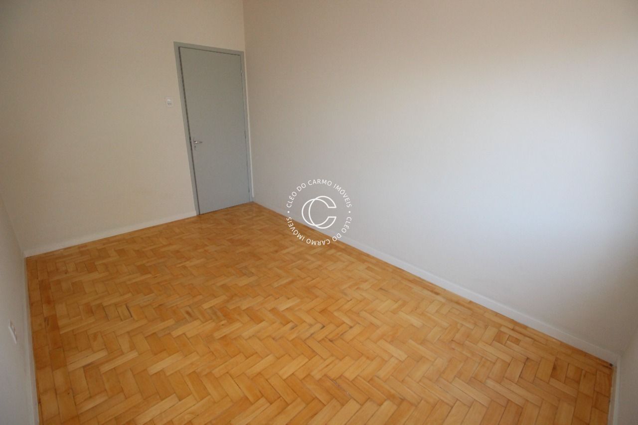 Apartamento à venda com 2 quartos, 69m² - Foto 5