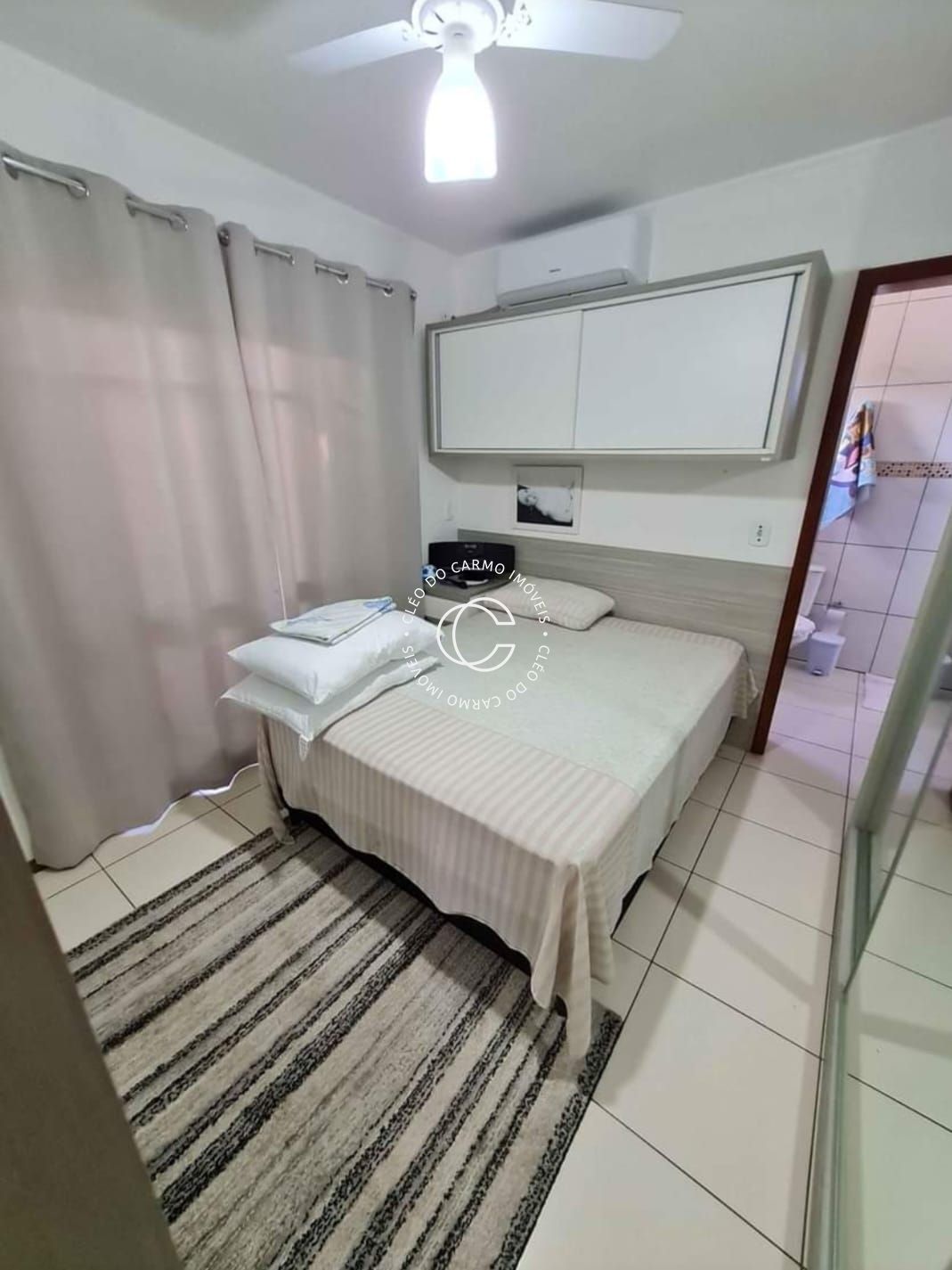 Casa à venda com 3 quartos, 250m² - Foto 11