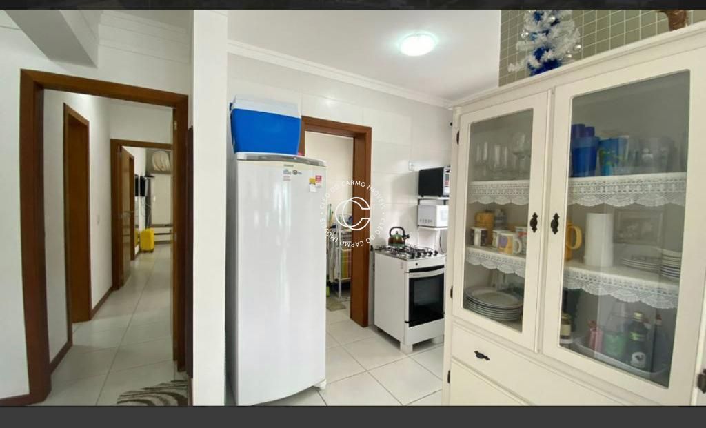 Apartamento à venda com 2 quartos, 70m² - Foto 13