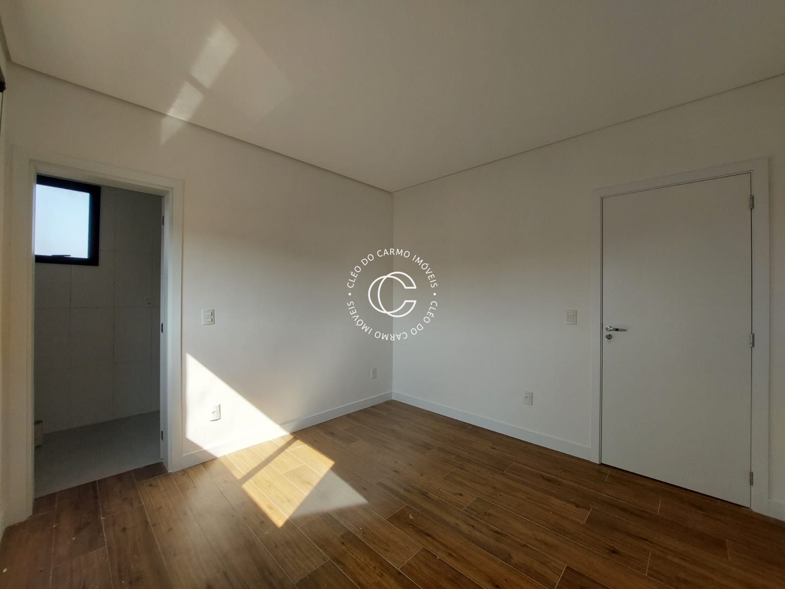 Apartamento à venda com 2 quartos, 76m² - Foto 4