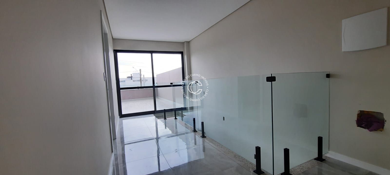 Casa à venda com 3 quartos, 228m² - Foto 8