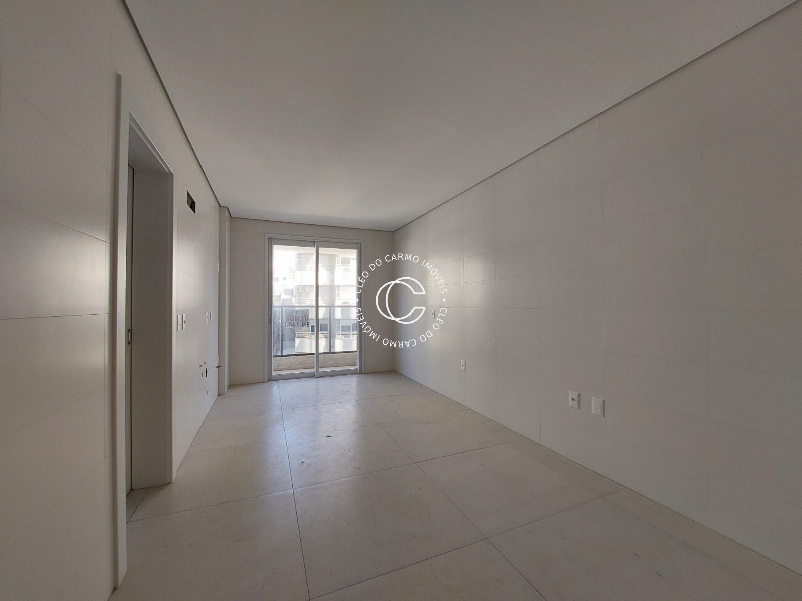 Apartamento à venda com 3 quartos, 210m² - Foto 7