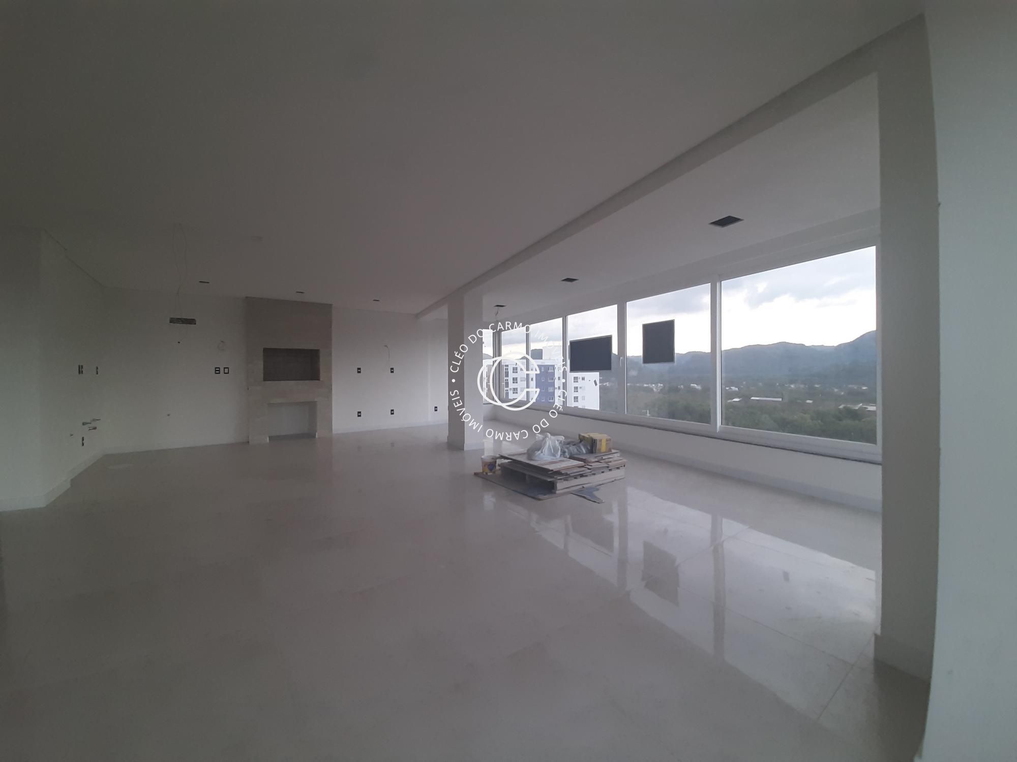 Apartamento à venda com 3 quartos, 227m² - Foto 1