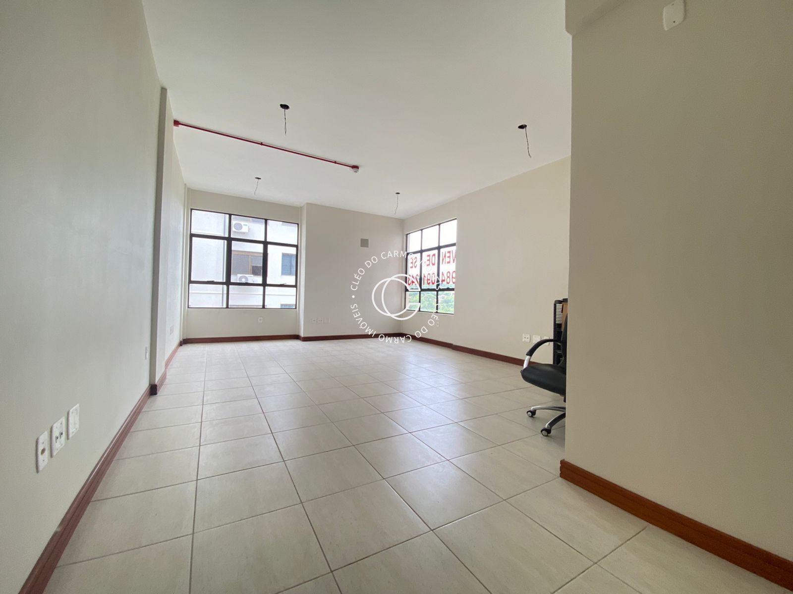 Conjunto Comercial-Sala à venda com 1 quarto, 36m² - Foto 3