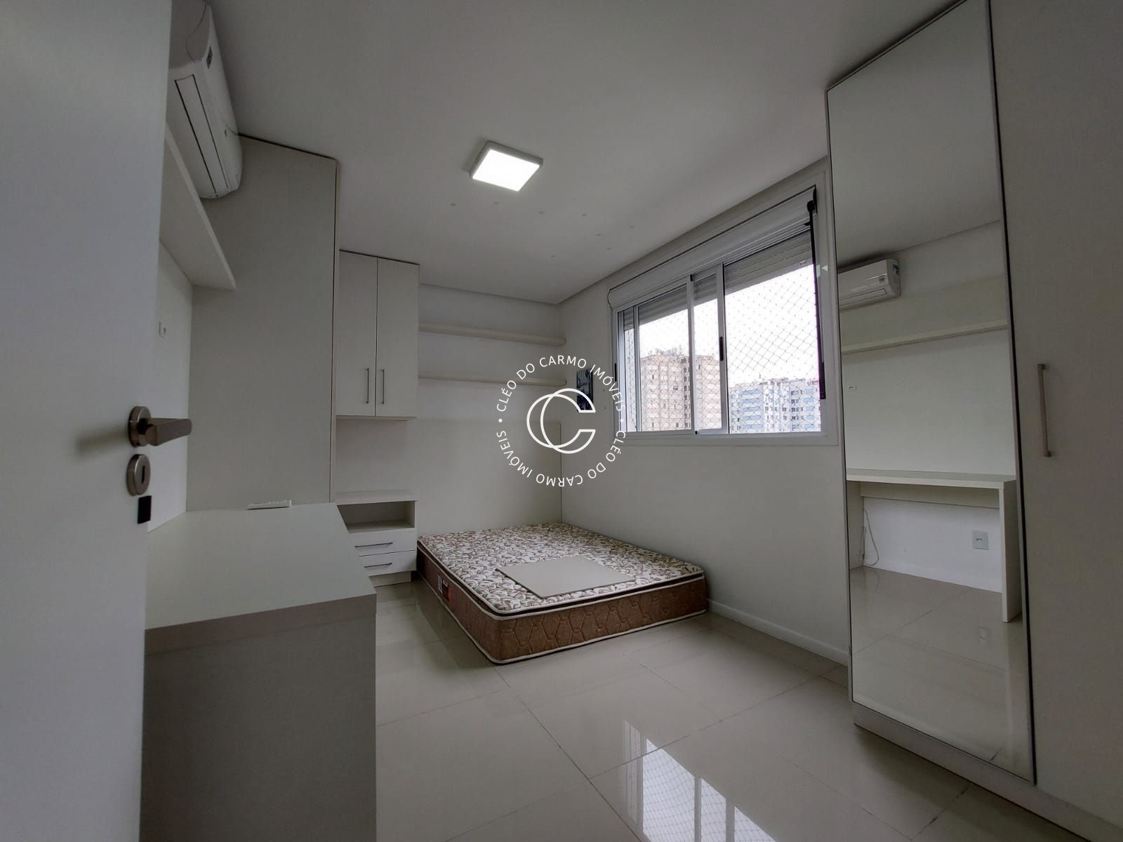 Apartamento à venda com 2 quartos, 108m² - Foto 8