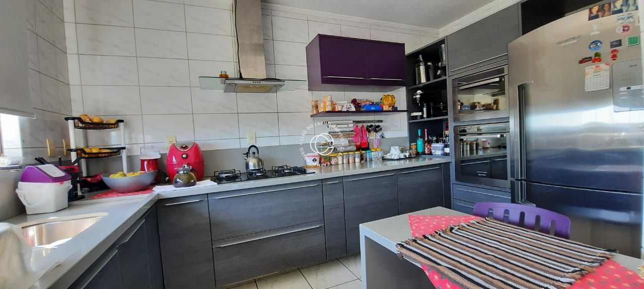 Apartamento à venda com 3 quartos, 178m² - Foto 7