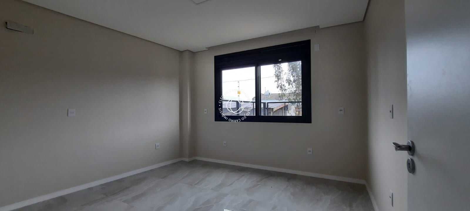 Casa à venda com 3 quartos, 228m² - Foto 7