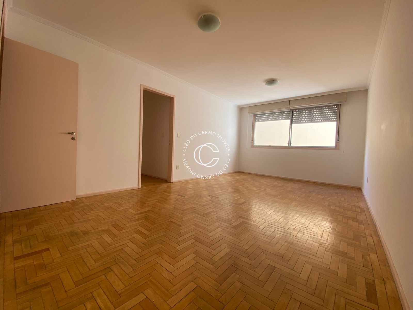 Apartamento à venda com 2 quartos, 96m² - Foto 2