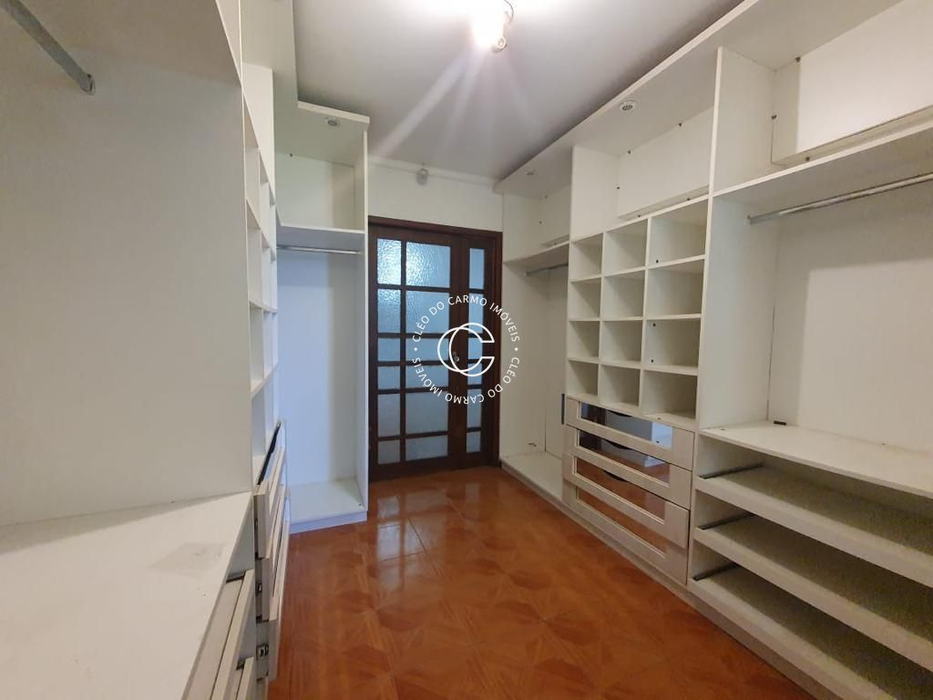 Casa à venda com 3 quartos, 180m² - Foto 10