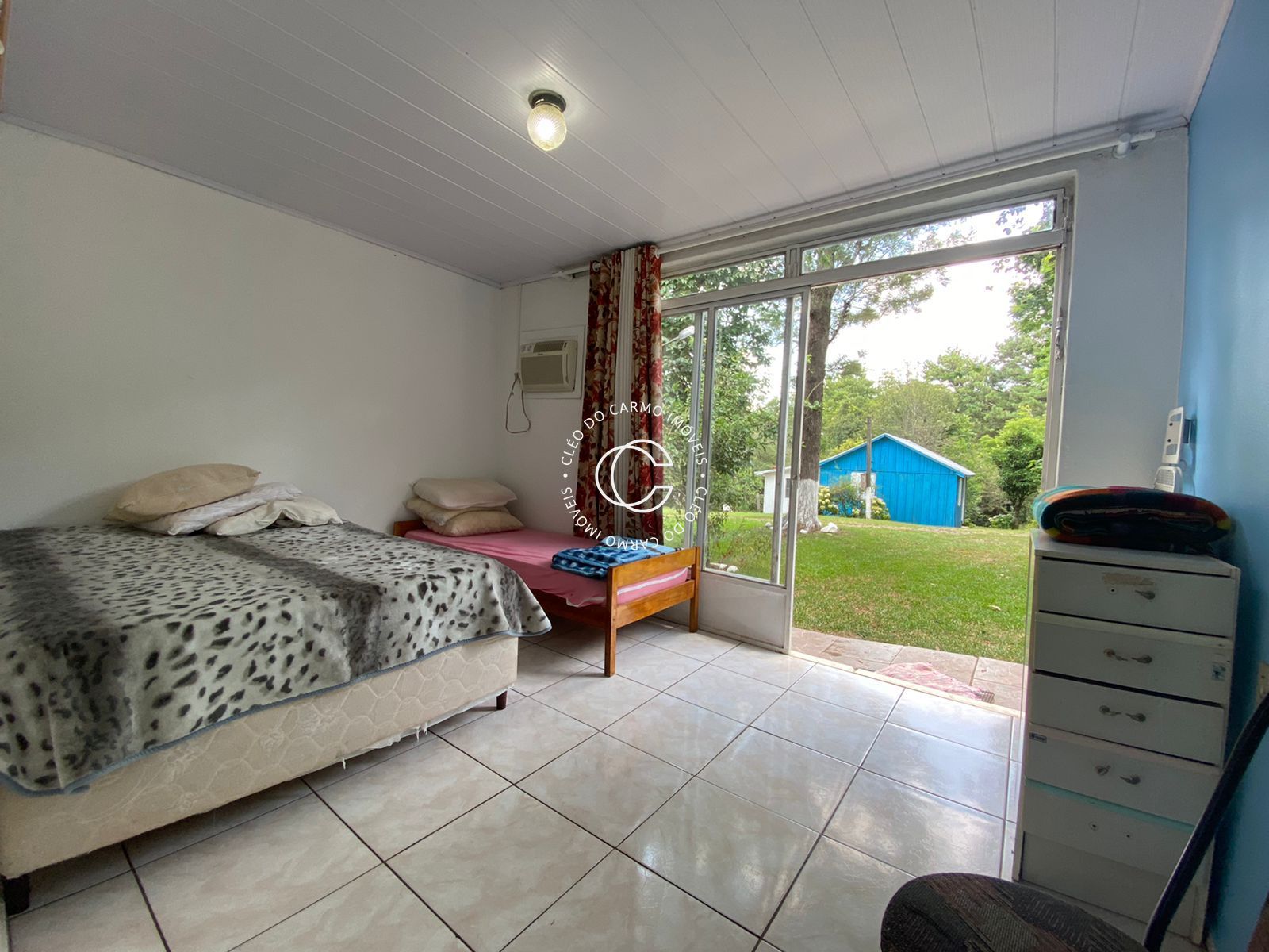 Chácara à venda com 4 quartos, 200m² - Foto 10