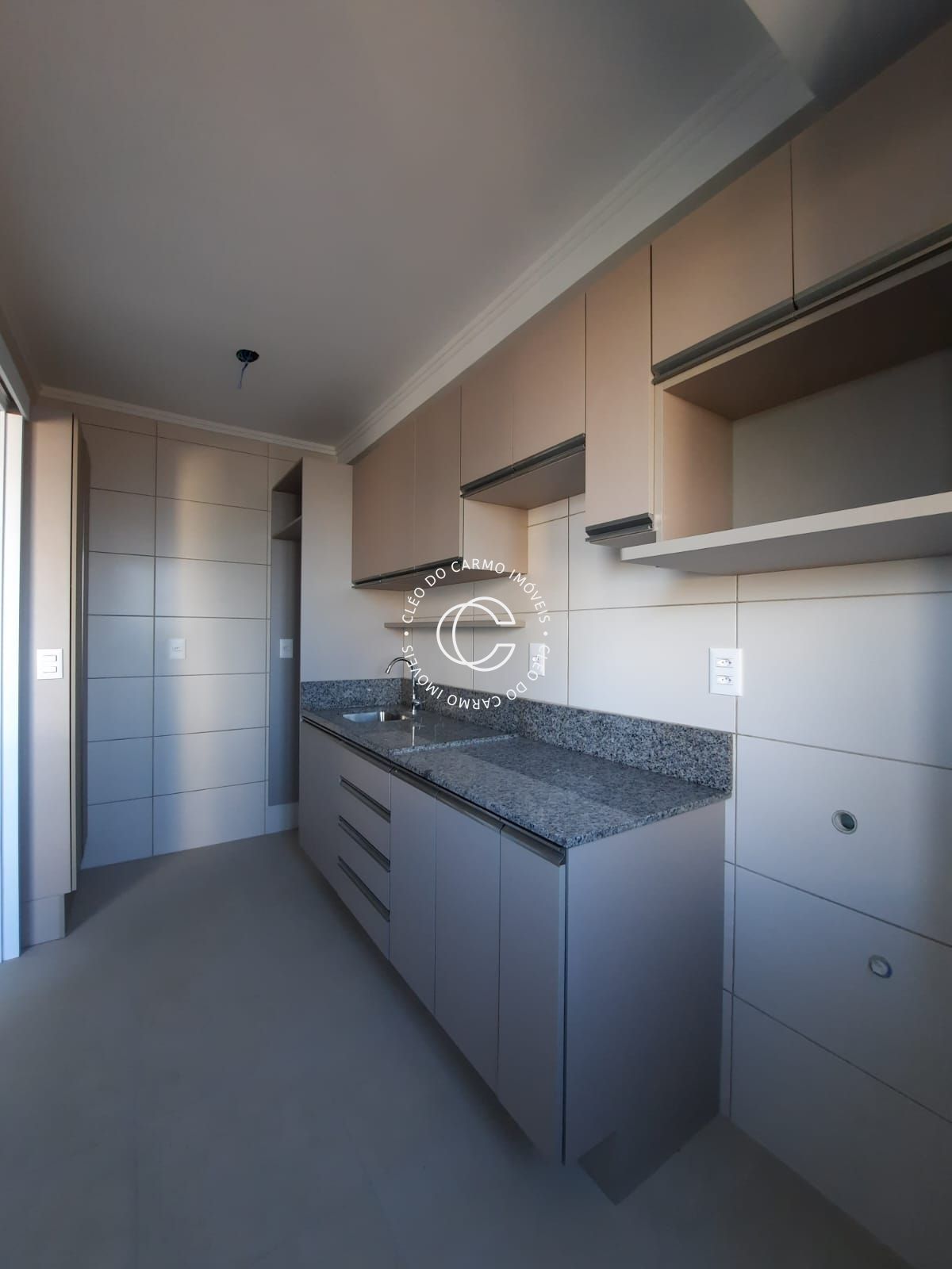 Apartamento à venda com 1 quarto, 47m² - Foto 6