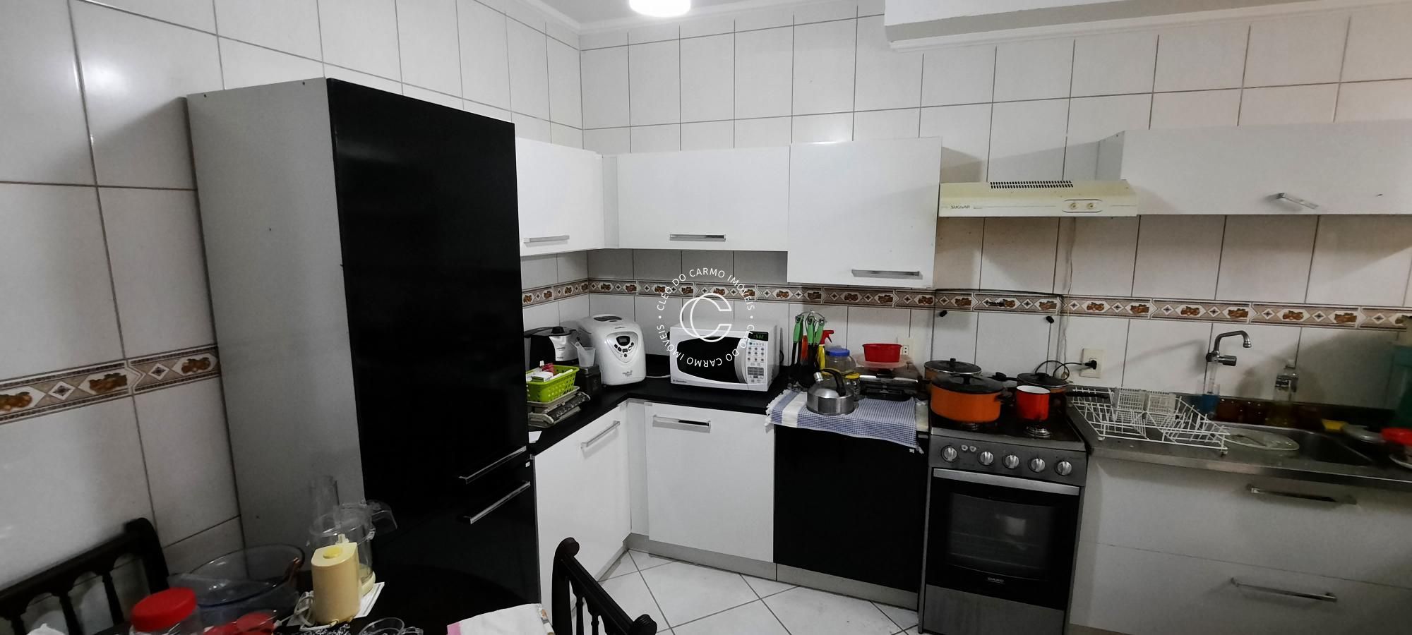 Apartamento à venda com 3 quartos, 76m² - Foto 4