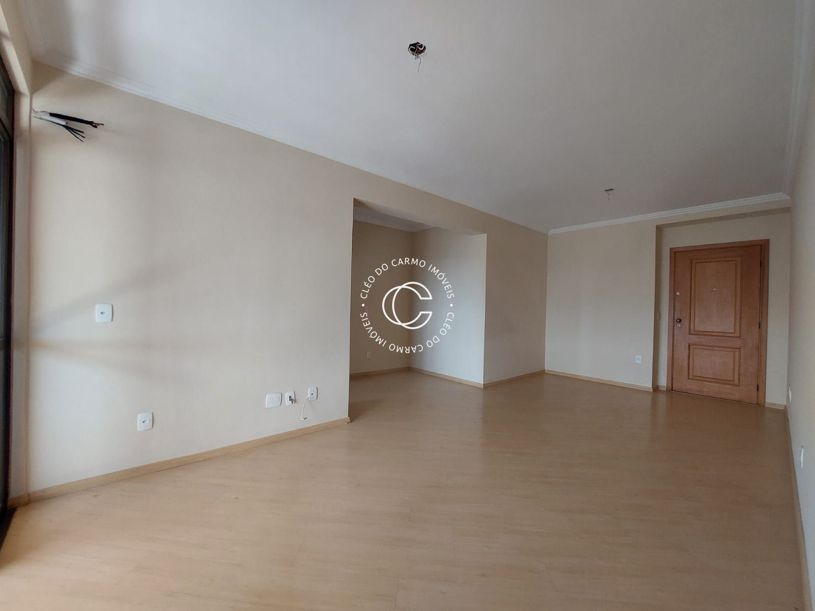 Apartamento à venda com 2 quartos, 102m² - Foto 2