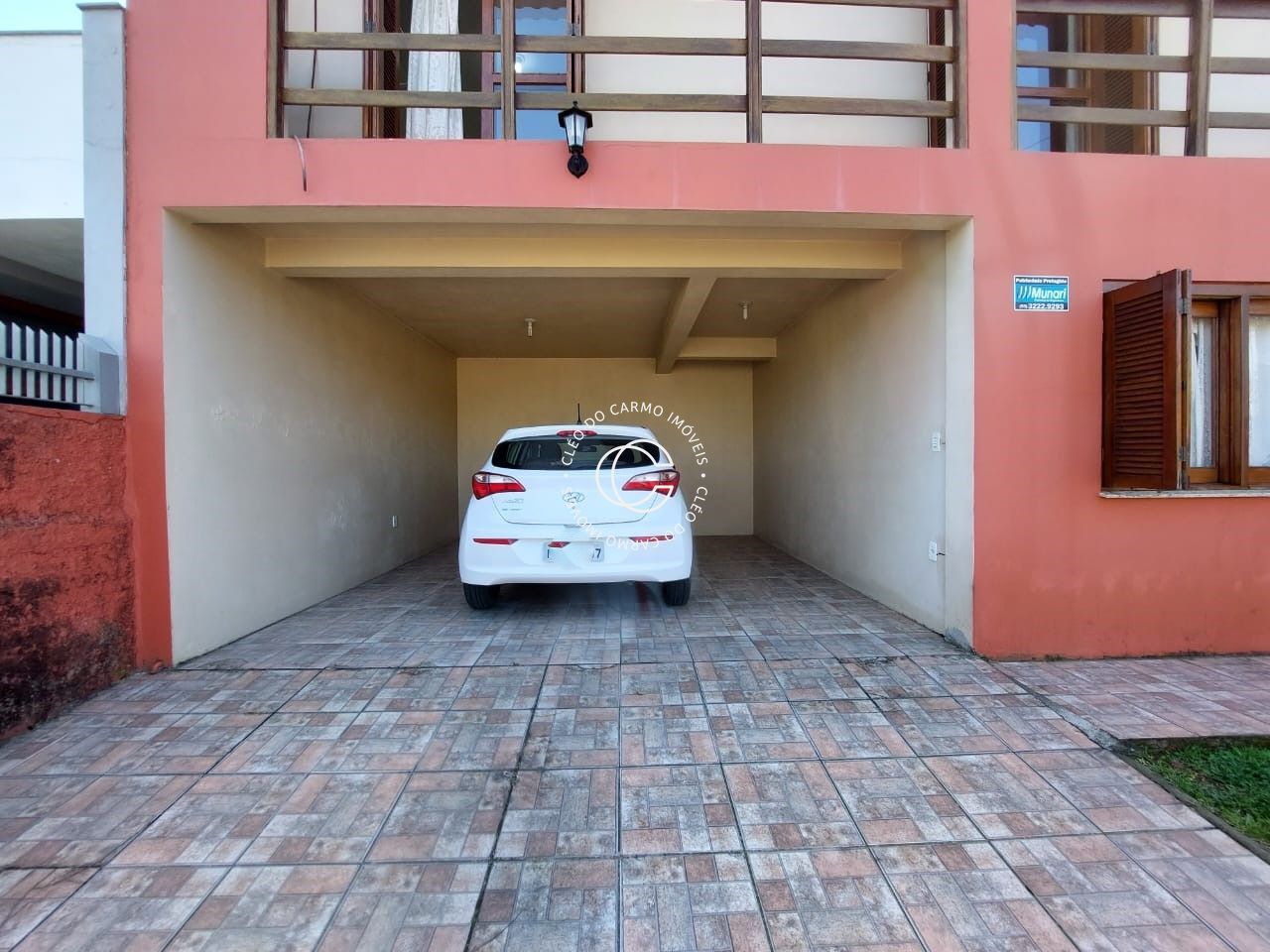 Casa à venda com 4 quartos, 149m² - Foto 2