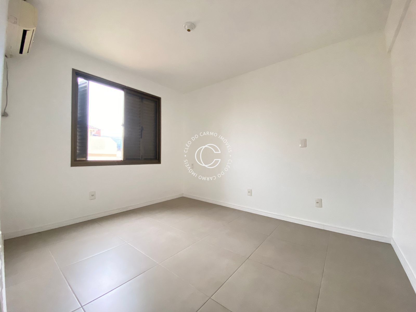 Apartamento à venda com 2 quartos, 100m² - Foto 8