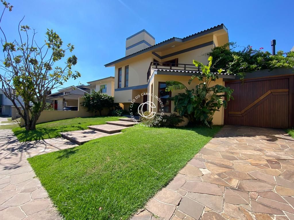 Casa, 4 quartos, 255 m² - Foto 1