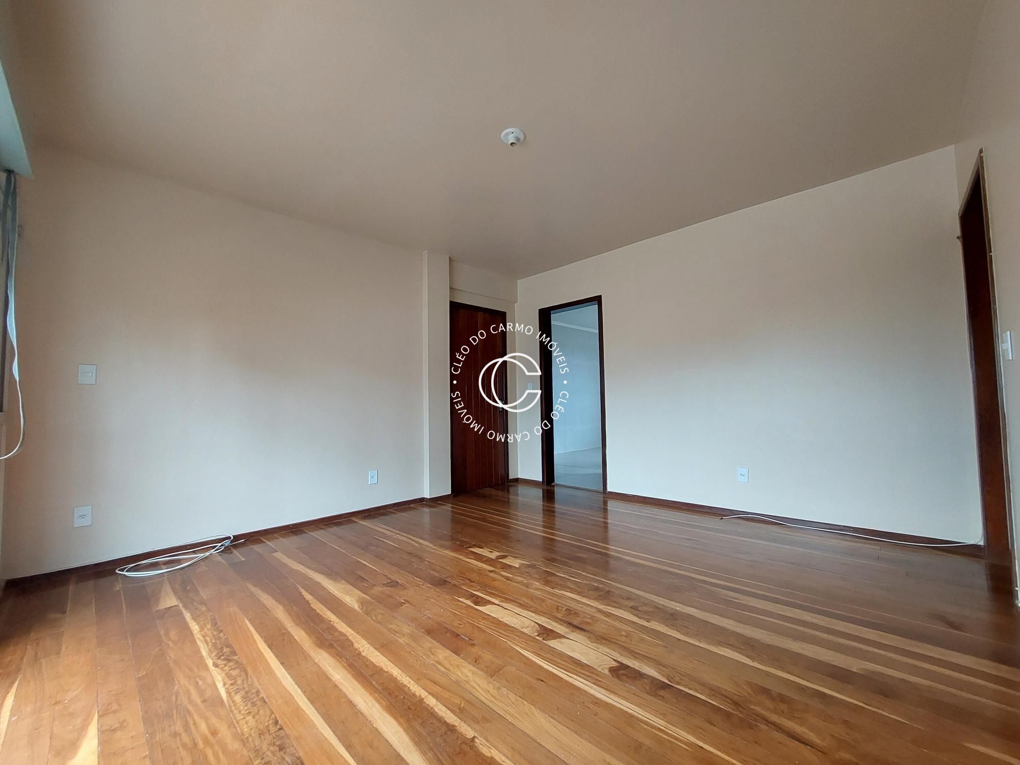 Apartamento à venda com 3 quartos, 114m² - Foto 2