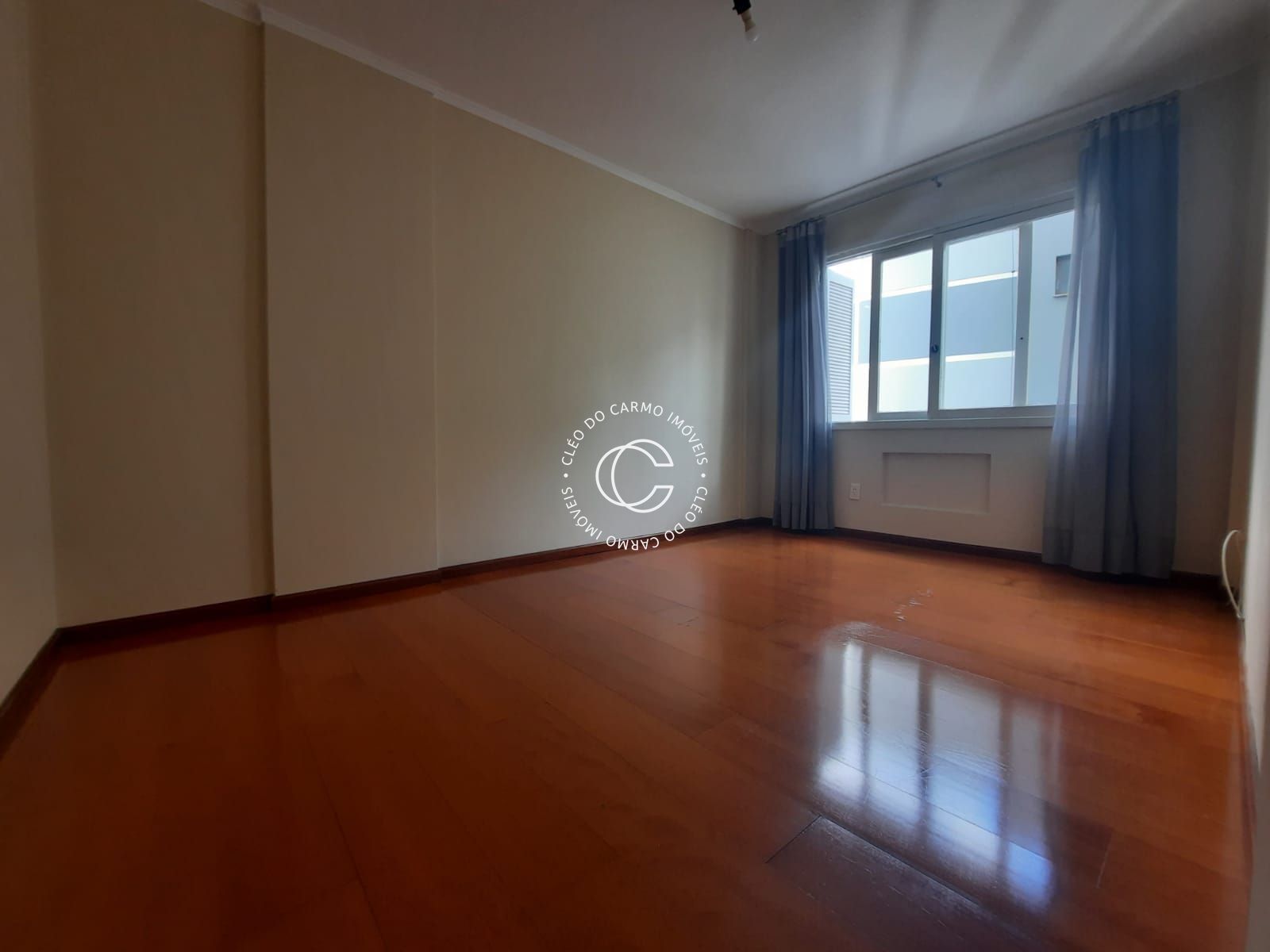 Apartamento à venda com 2 quartos, 87m² - Foto 4