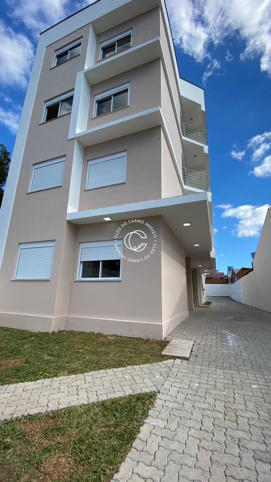 Apartamento à venda com 2 quartos, 55m² - Foto 1