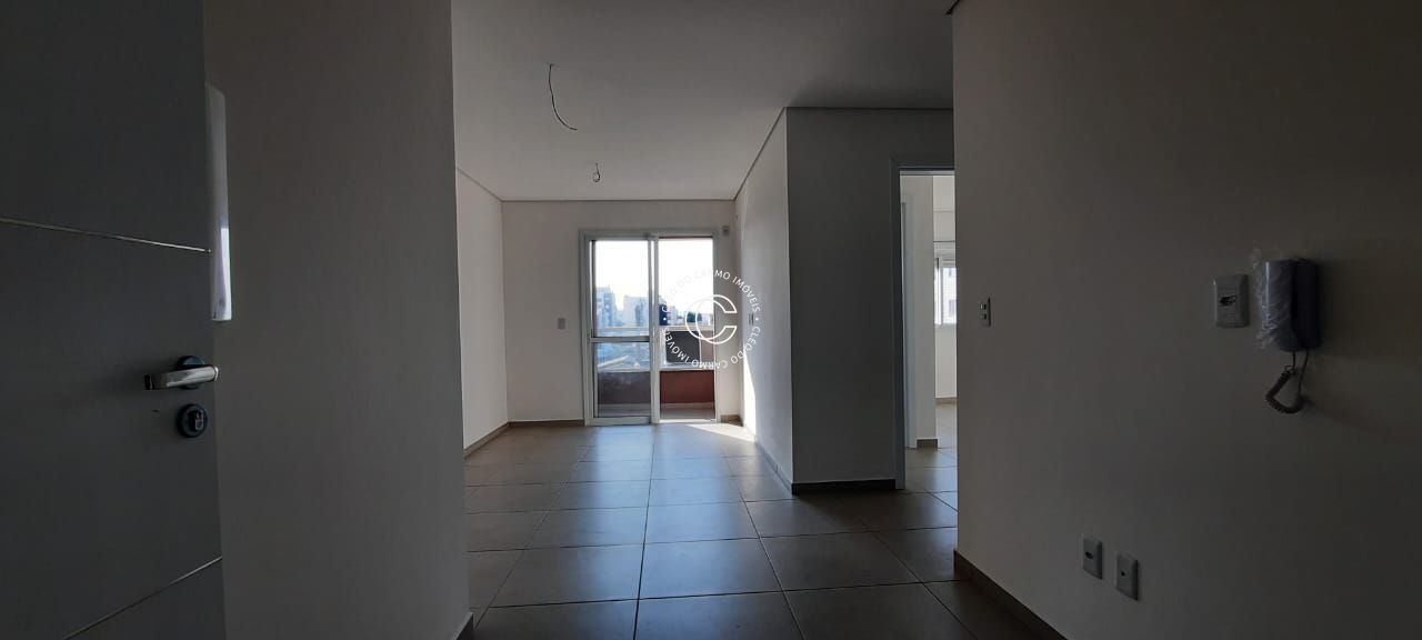 Apartamento à venda com 2 quartos, 60m² - Foto 3