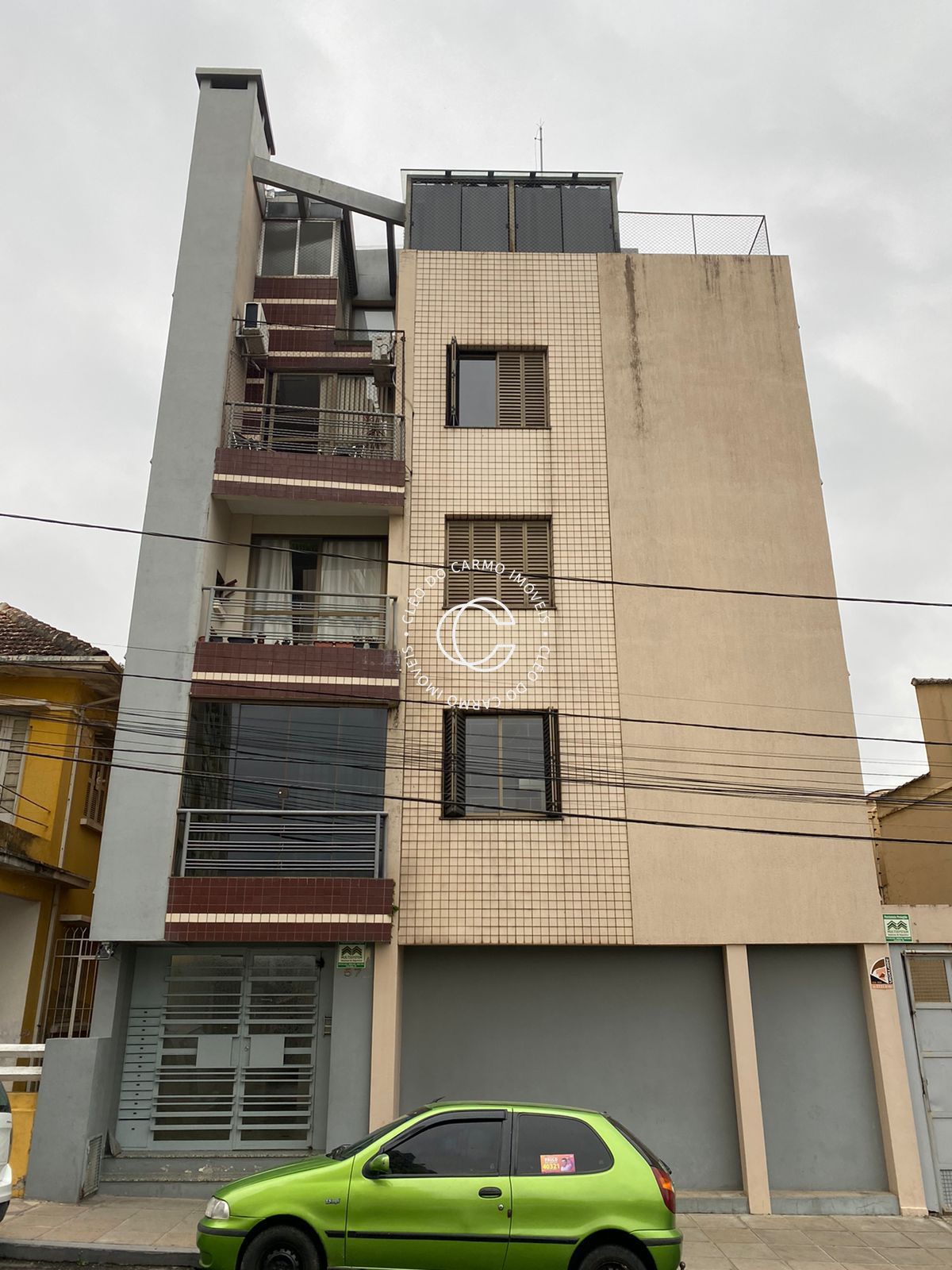 Apartamento à venda com 2 quartos, 100m² - Foto 1