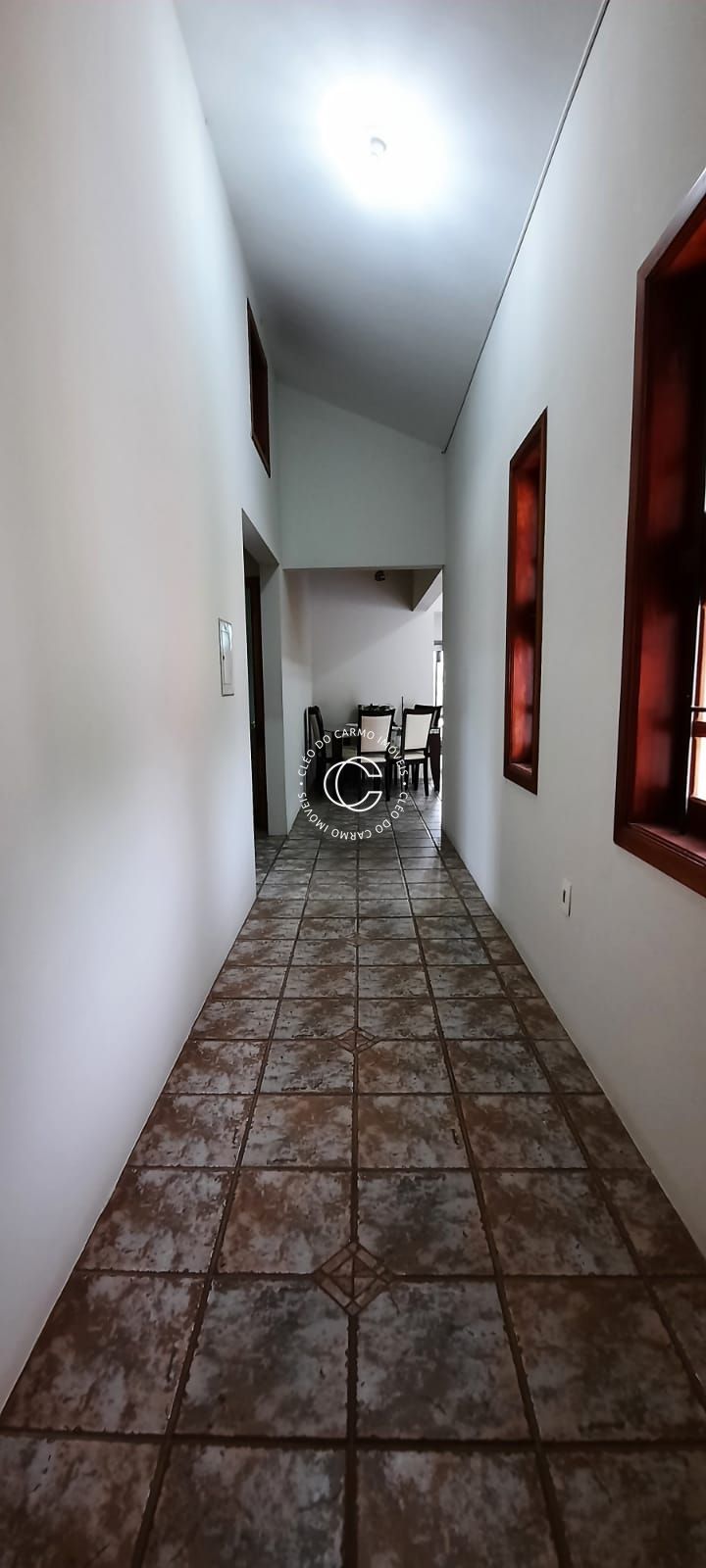 Casa à venda com 3 quartos, 188m² - Foto 18