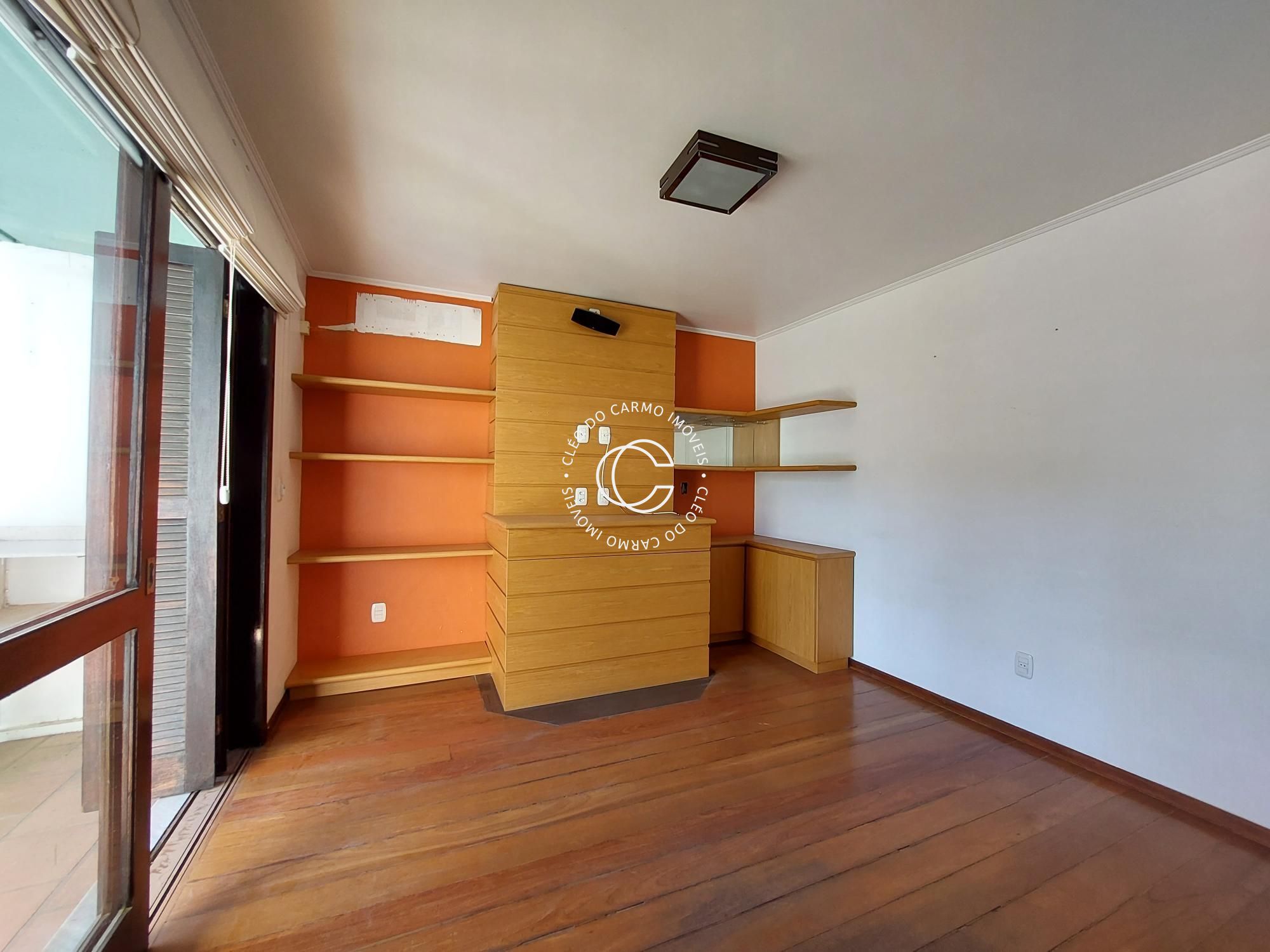 Apartamento à venda com 3 quartos, 157m² - Foto 4